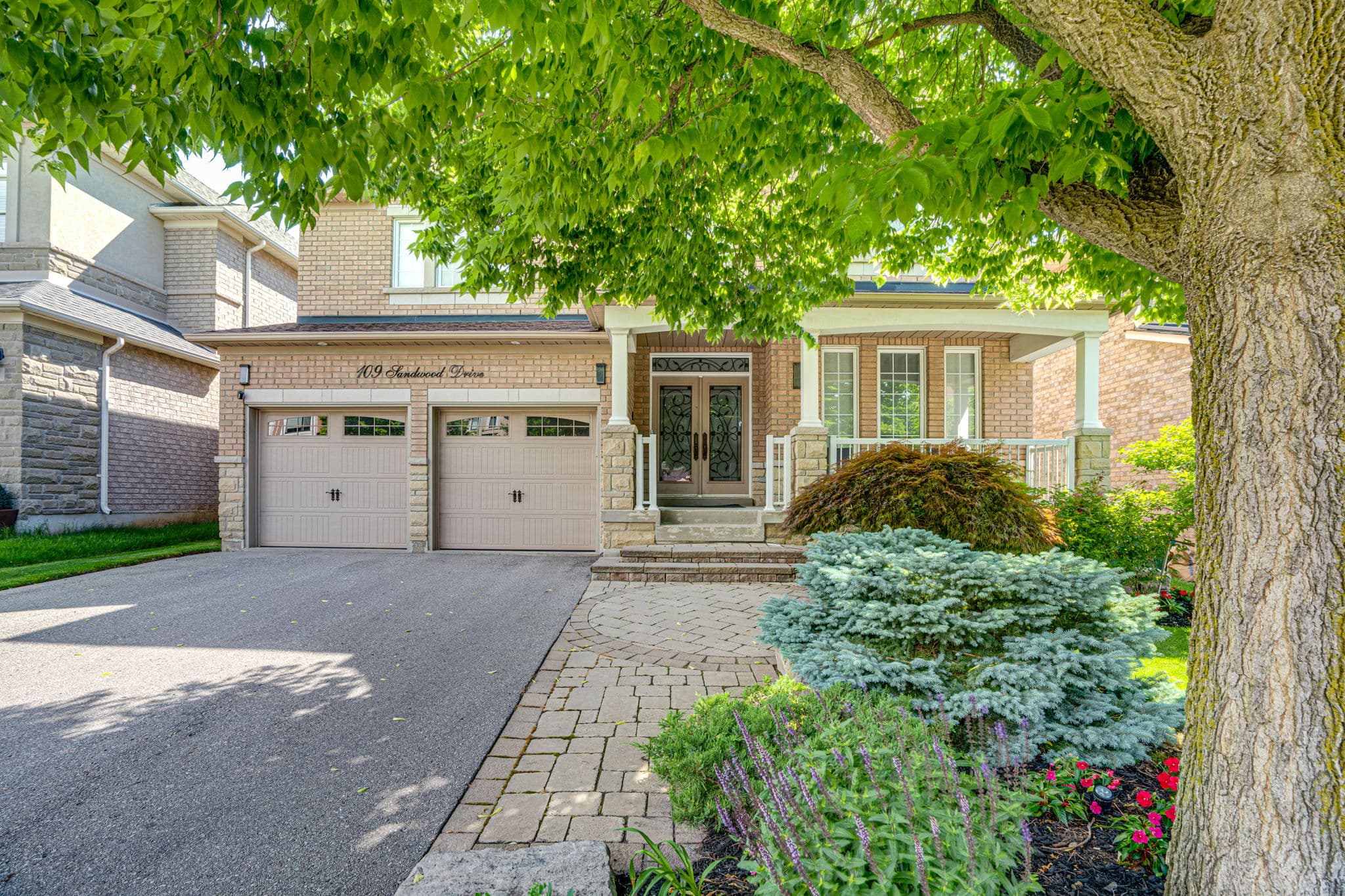 109 Sandwood Dr Vaughan, ON L4J 8W4
