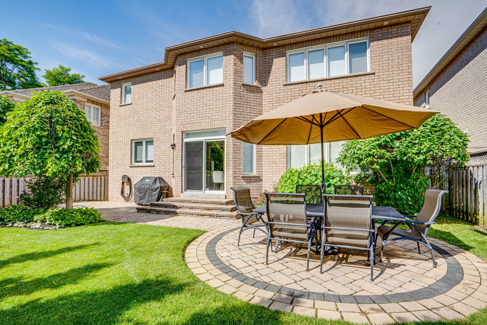 109 Sandwood Dr Vaughan, ON L4J 8W4