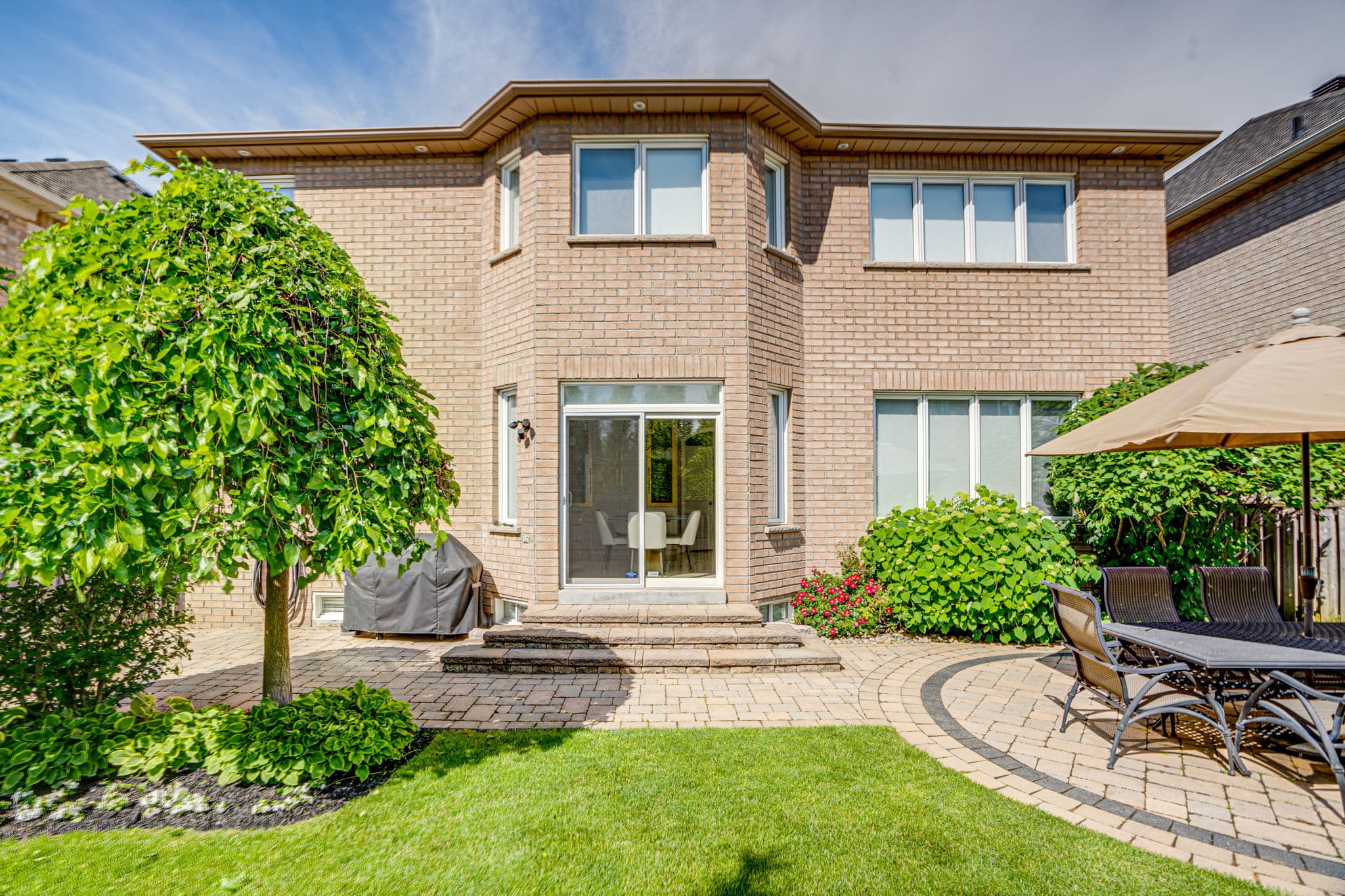 109 Sandwood Dr Vaughan, ON L4J 8W4