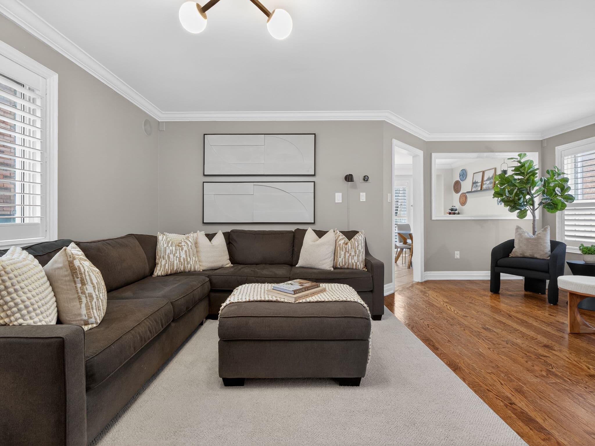 11 Bestview Crescent Vaughan, ON L6A 3S8