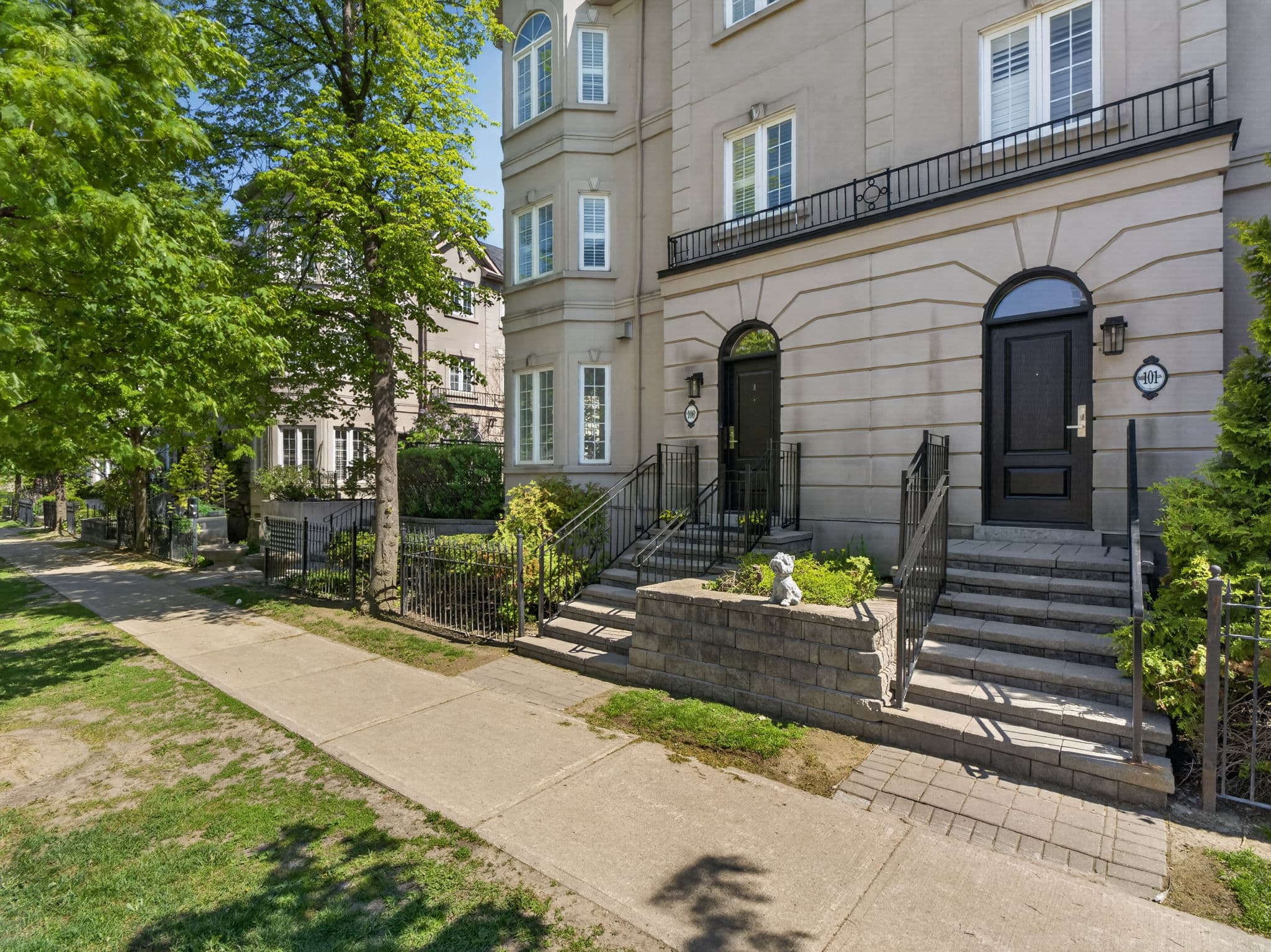 11 Everson Dr 106 Toronto, ON M2N 7B9