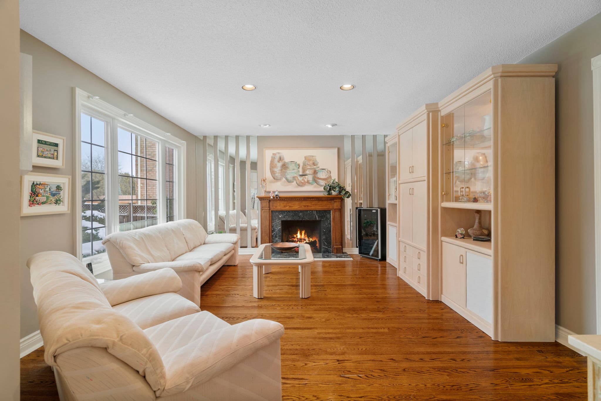 11 Glenarden Crescent Richmond Hill, ON L4B 2G3