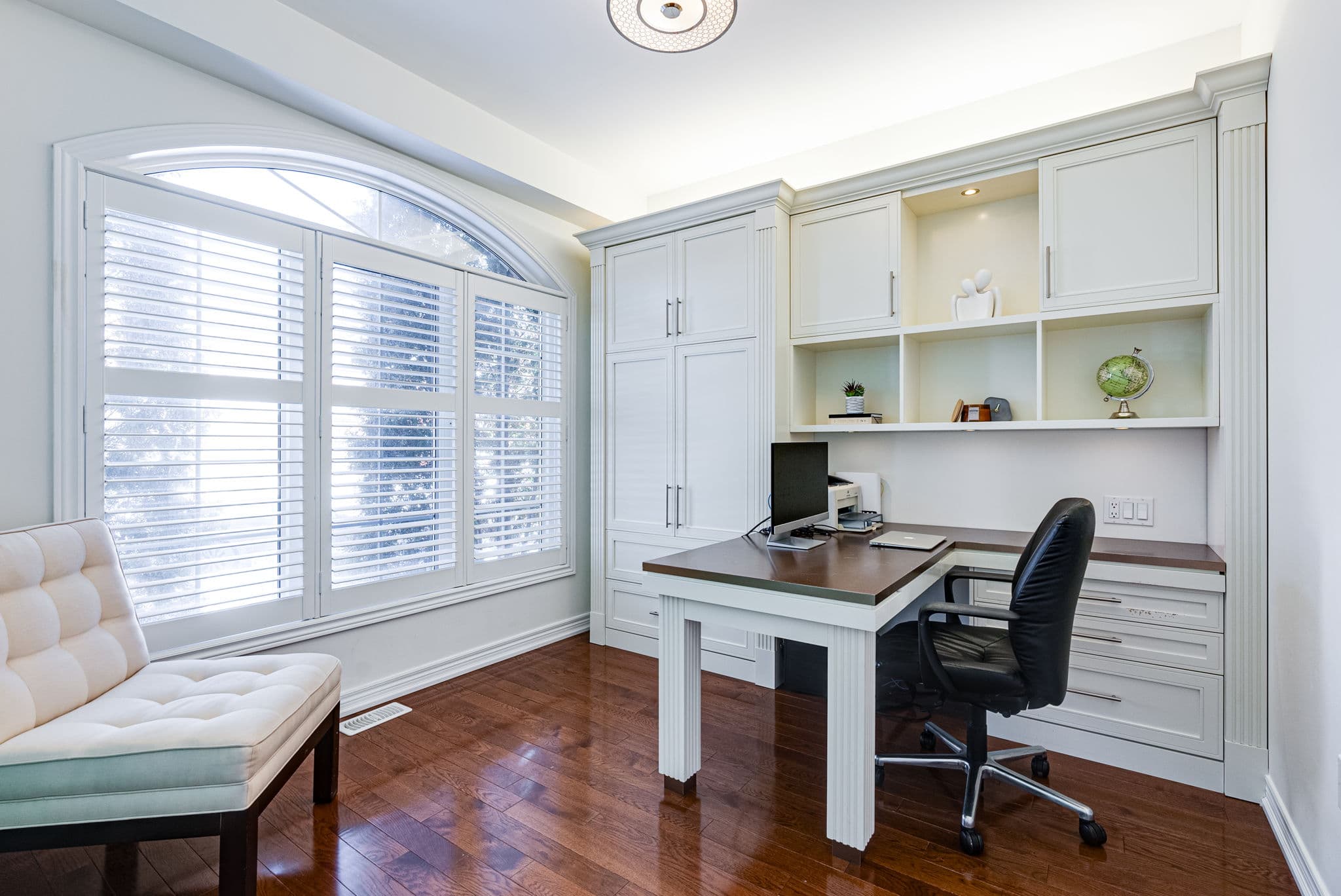 11 Hendel Dr Vaughan, ON L4J 9H5