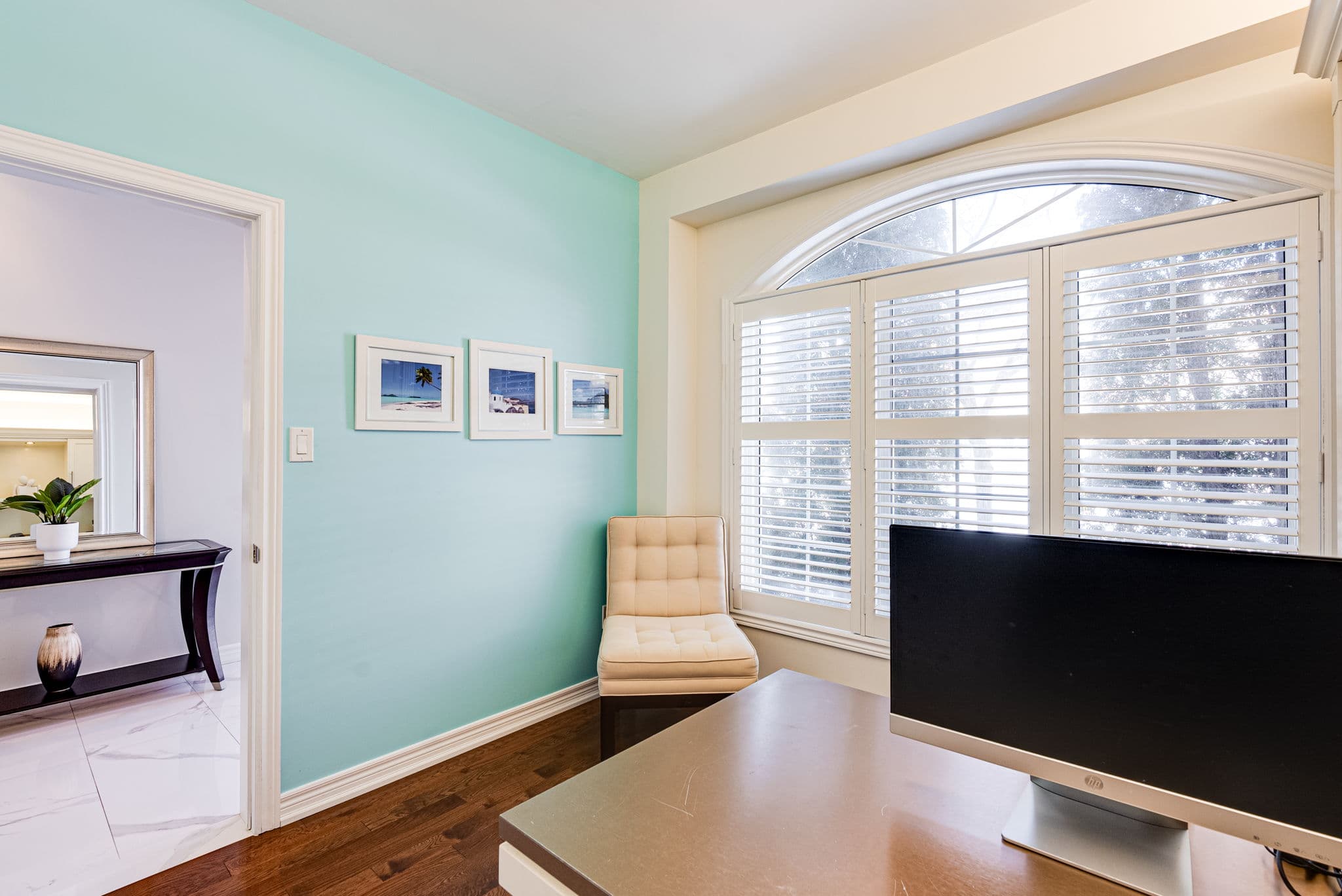 11 Hendel Dr Vaughan, ON L4J 9H5