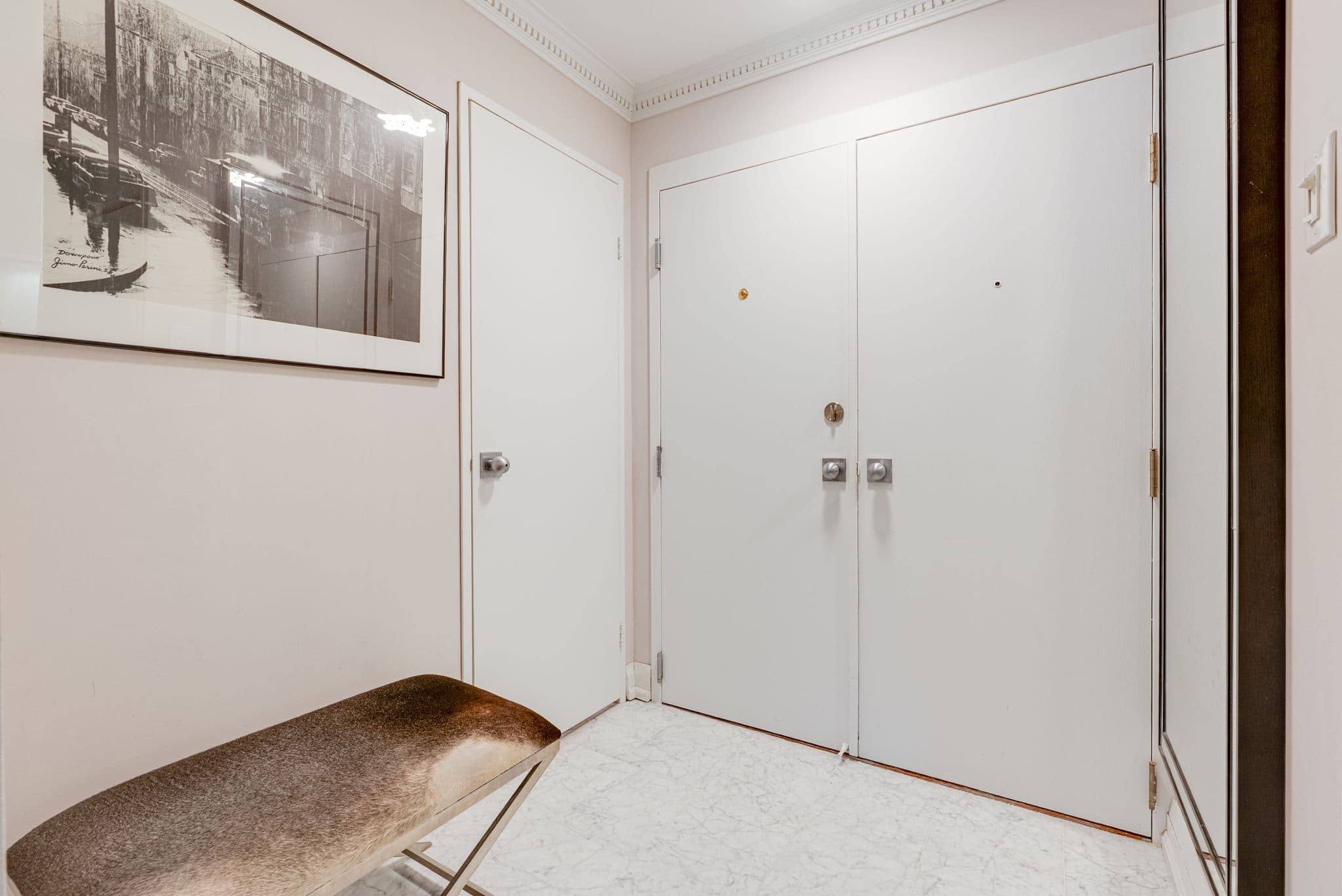 110 Bloor St W Suite 602 Toronto, ON M5S 2W7