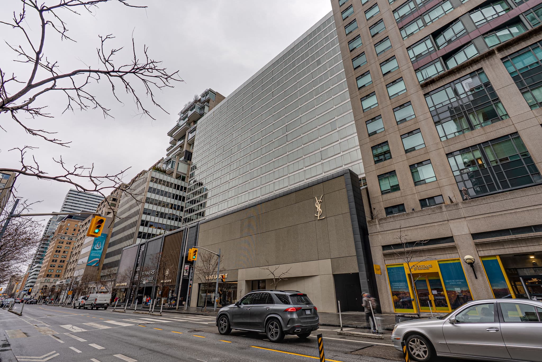 110 Bloor St W Suite 602 Toronto, ON M5S 2W7