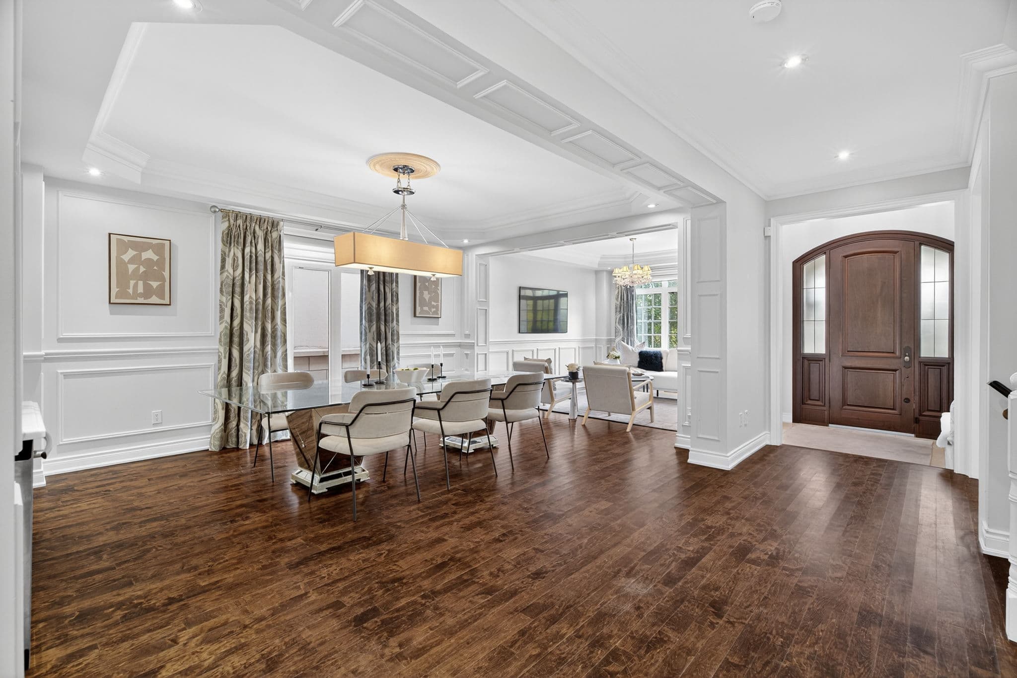 110 Cooks Mill Crescent Vaughan, ON L6A 0L1