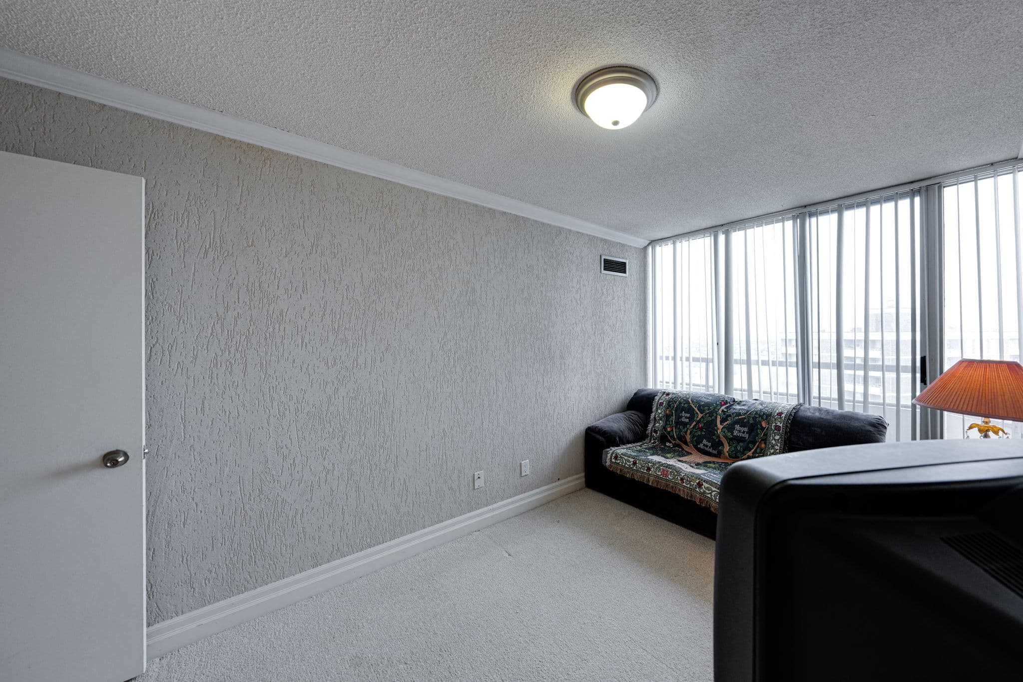 1101 Steeles Ave W PH-103 Toronto, ON M2R 3W5