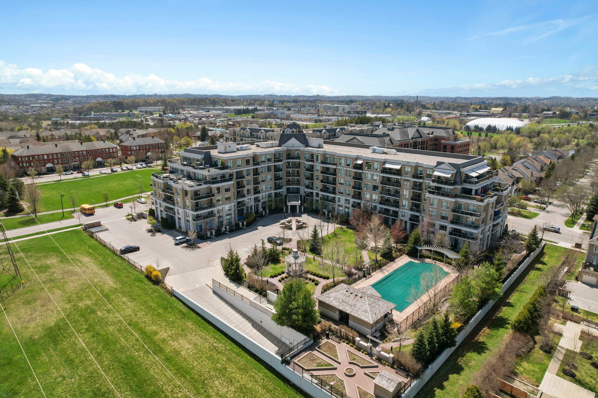 111 Civic Square Gate 605 Aurora, ON L4G 7E3