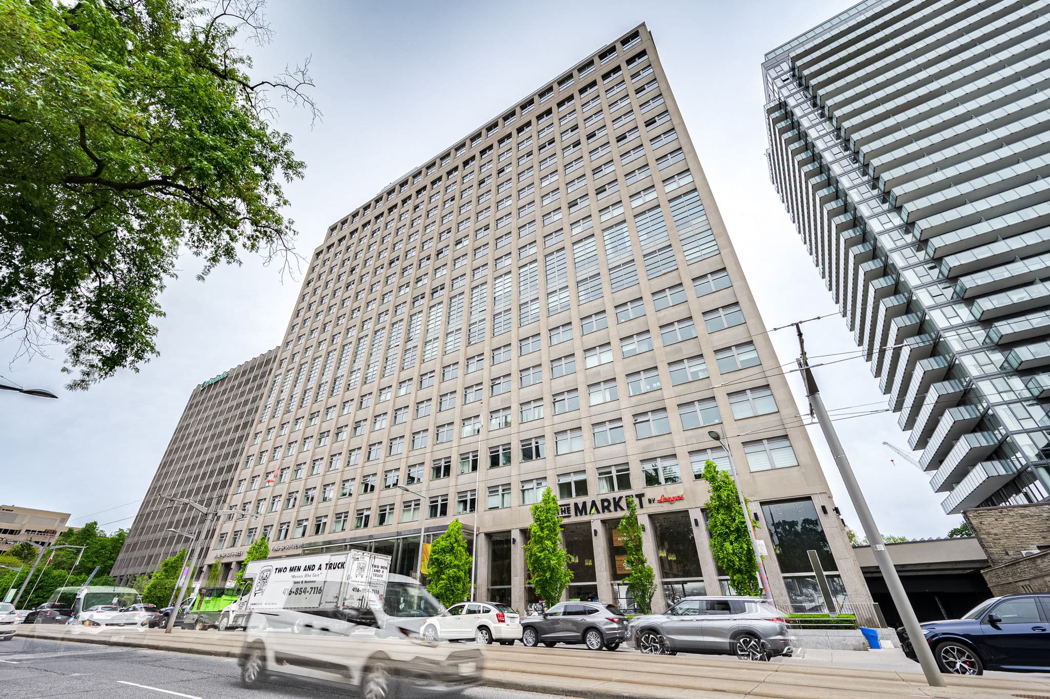 111 St Clair Ave W Unit 920 Toronto, ON M4V 1N5