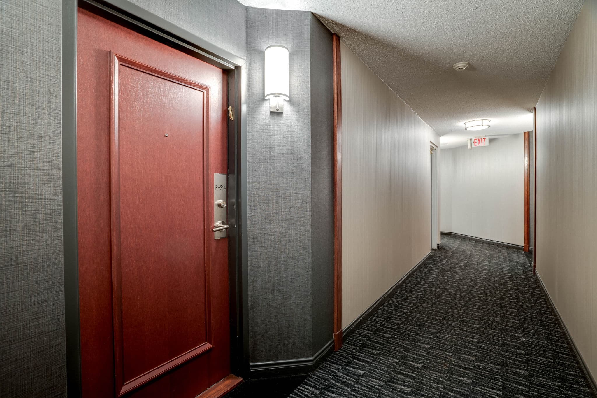 1121 Steeles Ave W PH 214 Toronto, ON M2R 3W7