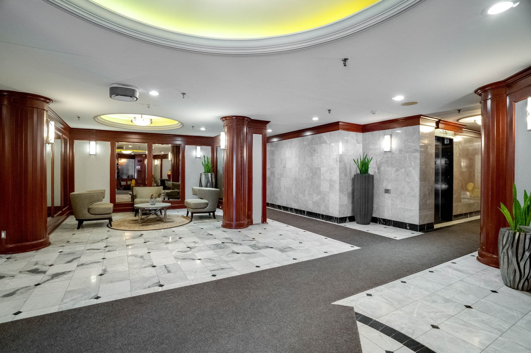 1121 Steeles Ave W PH 214 Toronto, ON M2R 3W7