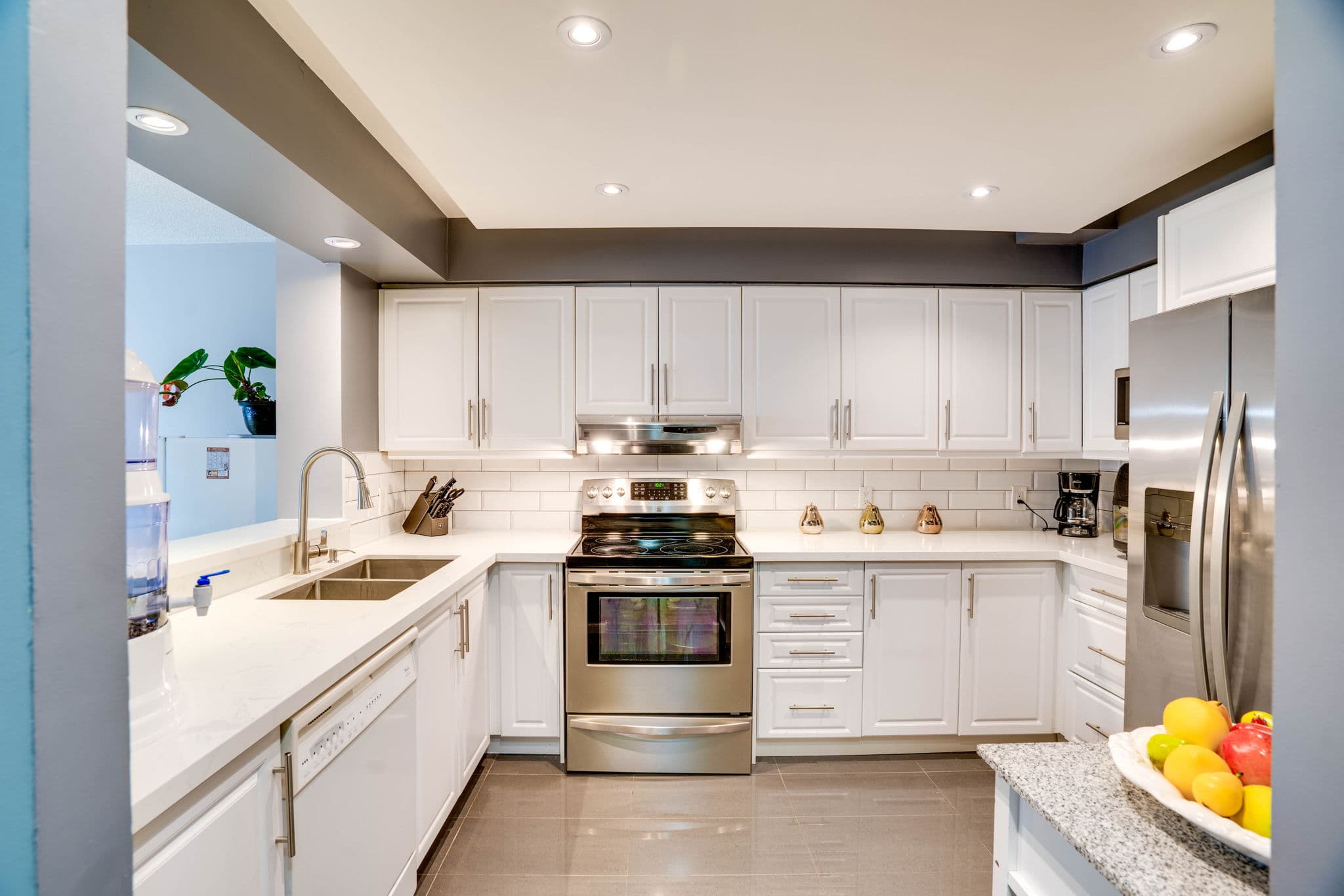 1121 Steeles Ave W PH 214 Toronto, ON M2R 3W7