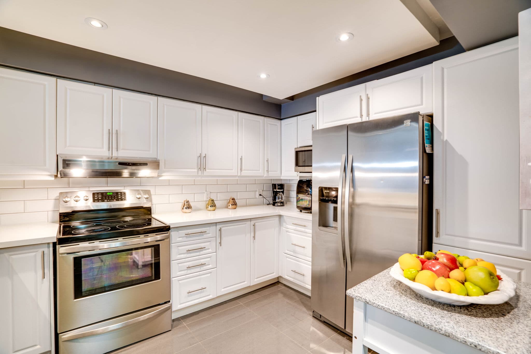 1121 Steeles Ave W PH 214 Toronto, ON M2R 3W7