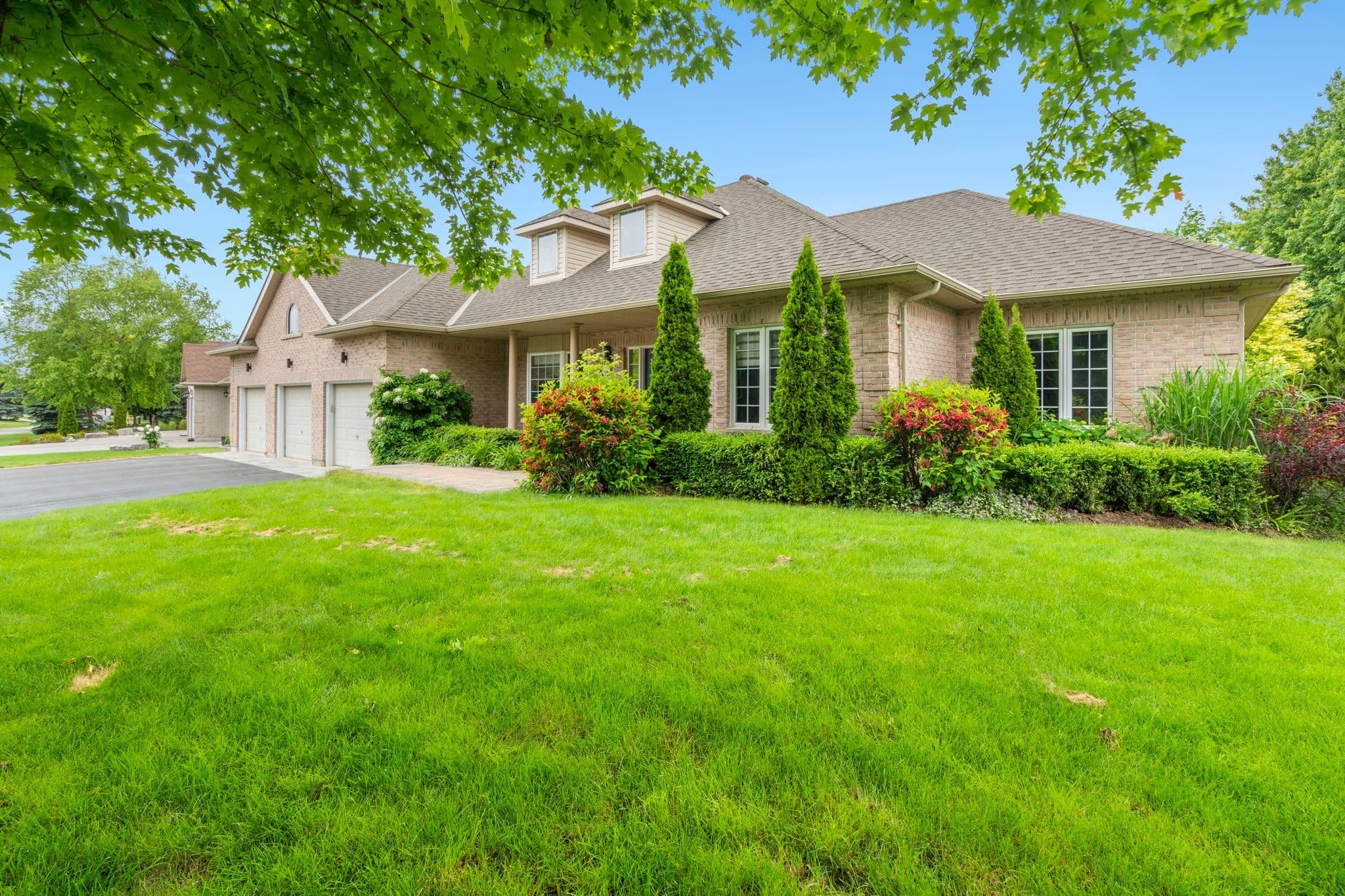 114 Ward Ave East Gwillimbury, ON L0G 1V0