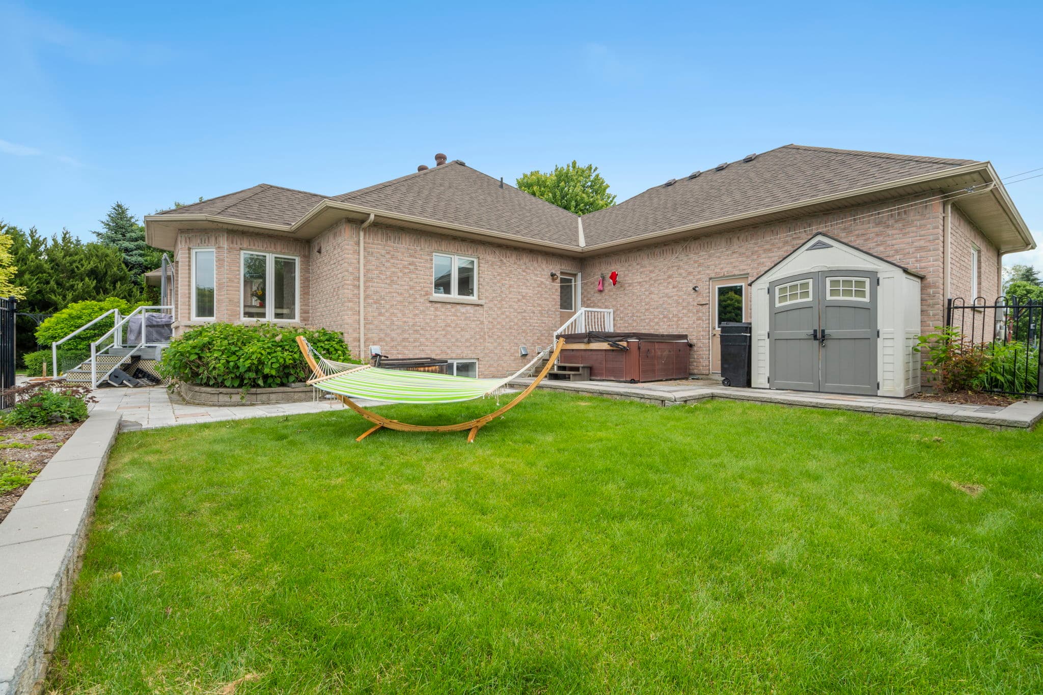 114 Ward Ave East Gwillimbury, ON L0G 1V0