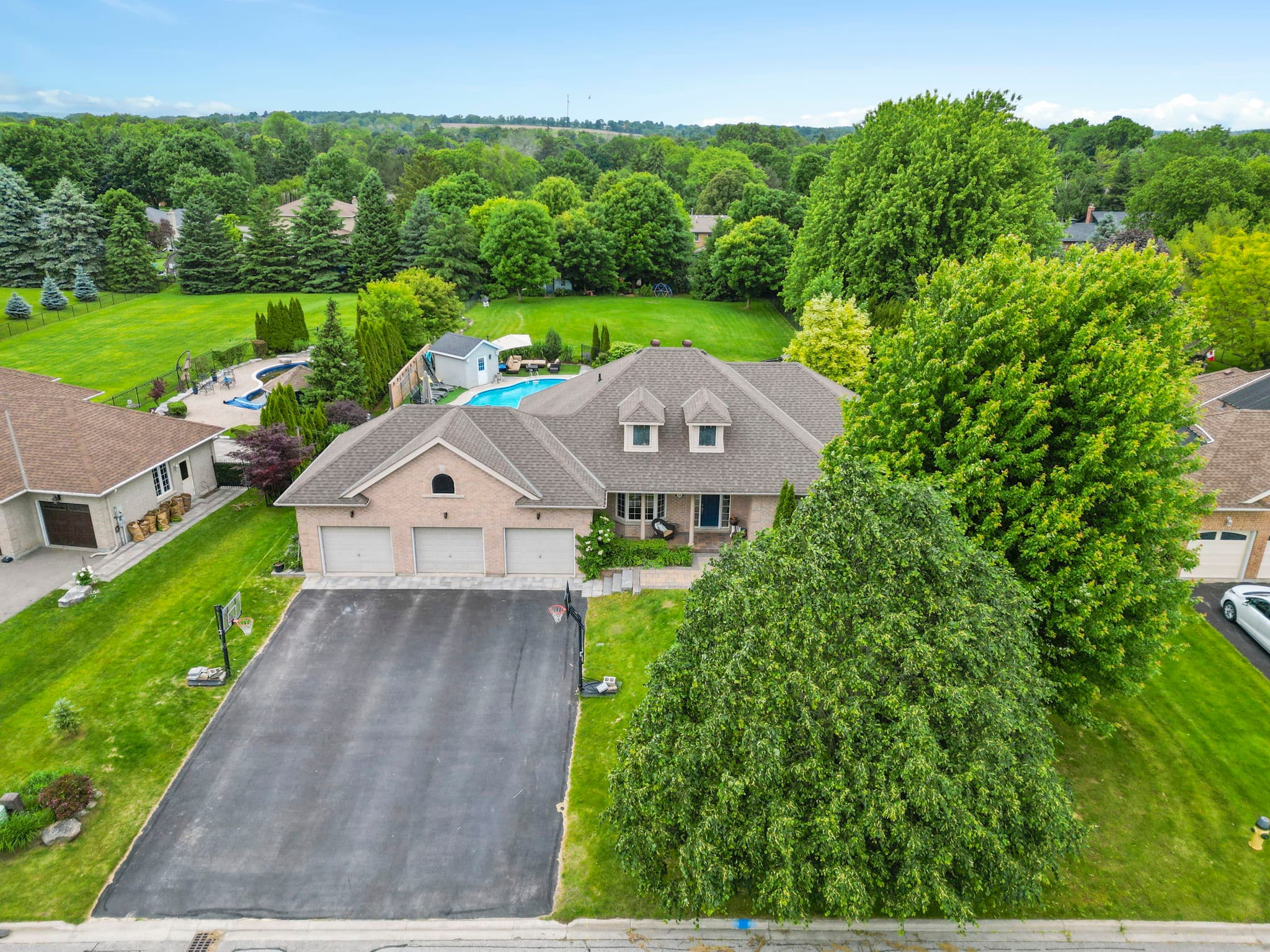 114 Ward Ave East Gwillimbury, ON L0G 1V0