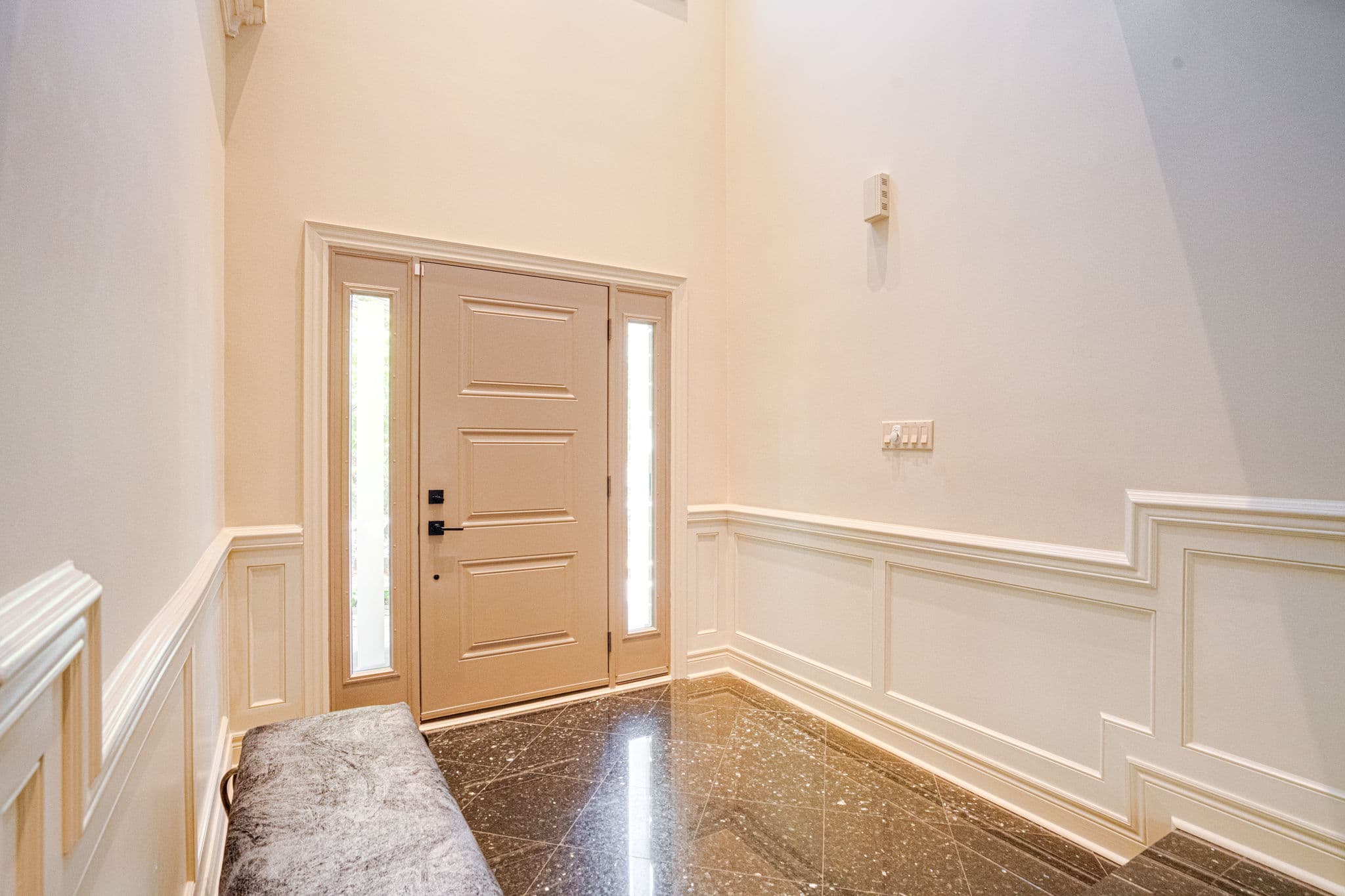 115 Sanibel Crescent Vaughan, ON L4J 8K7
