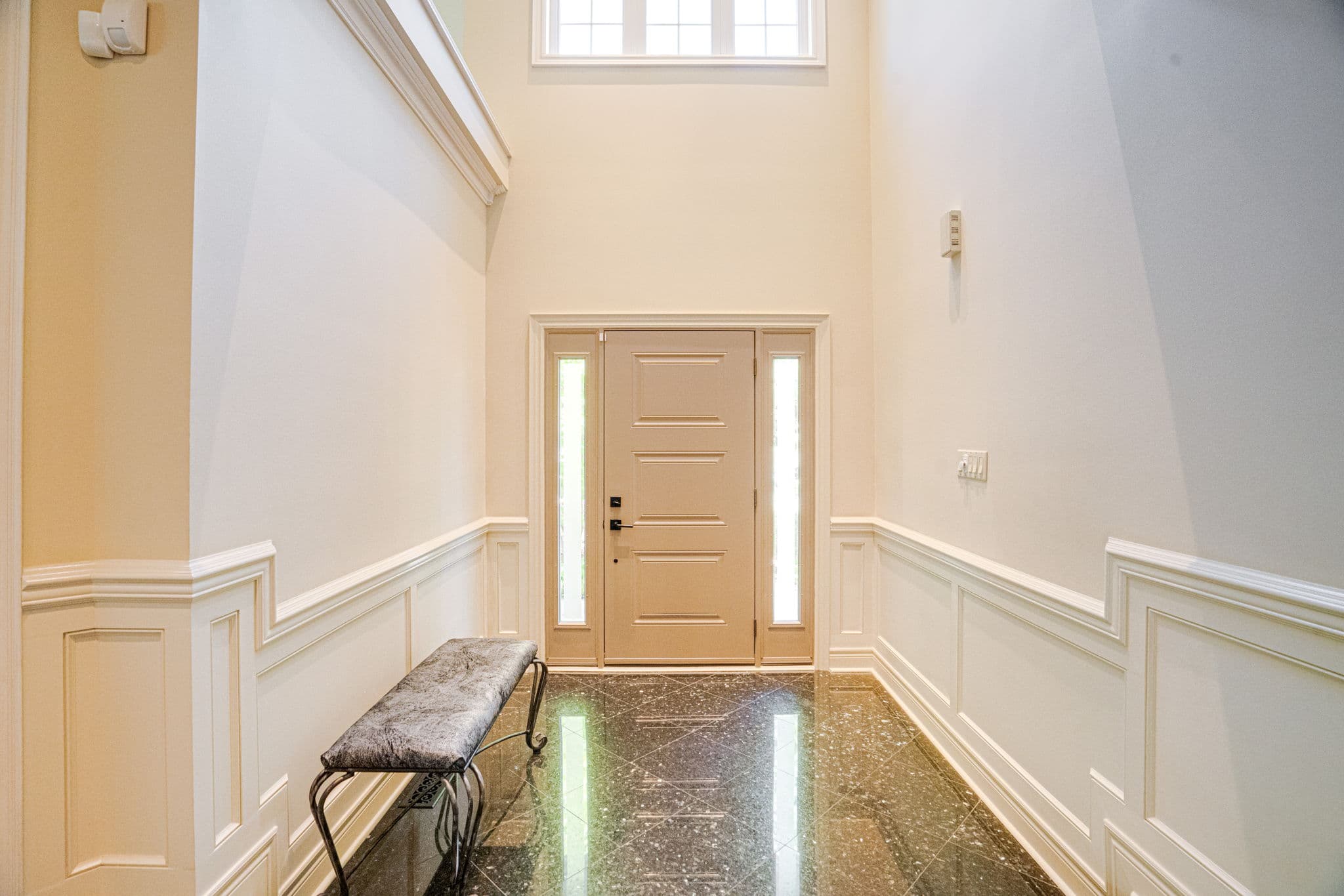 115 Sanibel Crescent Vaughan, ON L4J 8K7