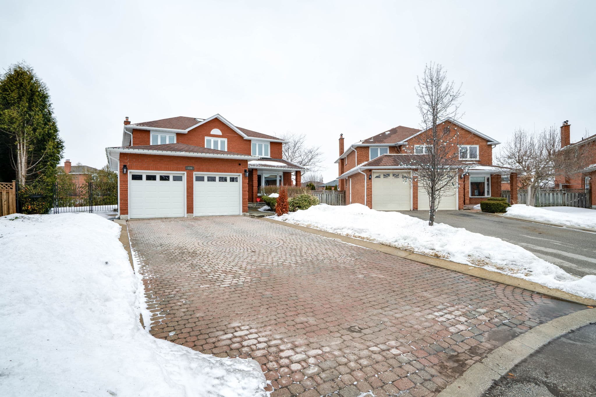 116 Burgosa Ct Vaughan, ON L4L 5C7