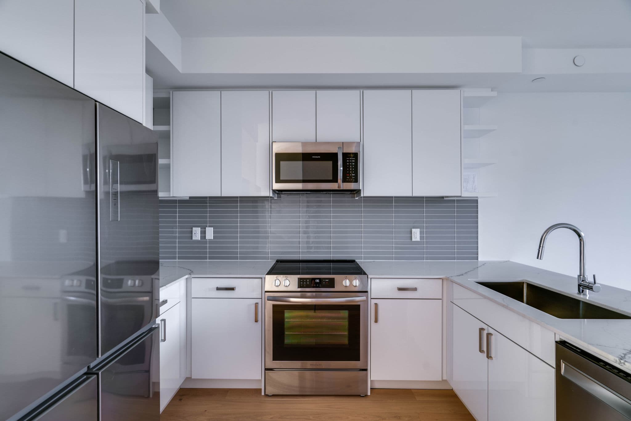 116 Grn Gdns Blvd Toronto, ON M6A 2L9