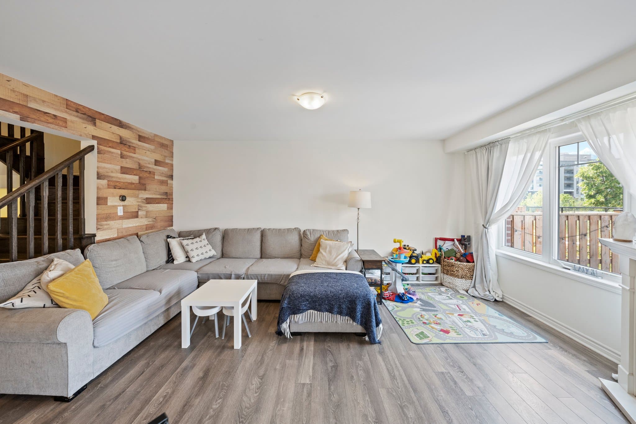 1172 Duignan Cres Milton, ON L9T 7K6