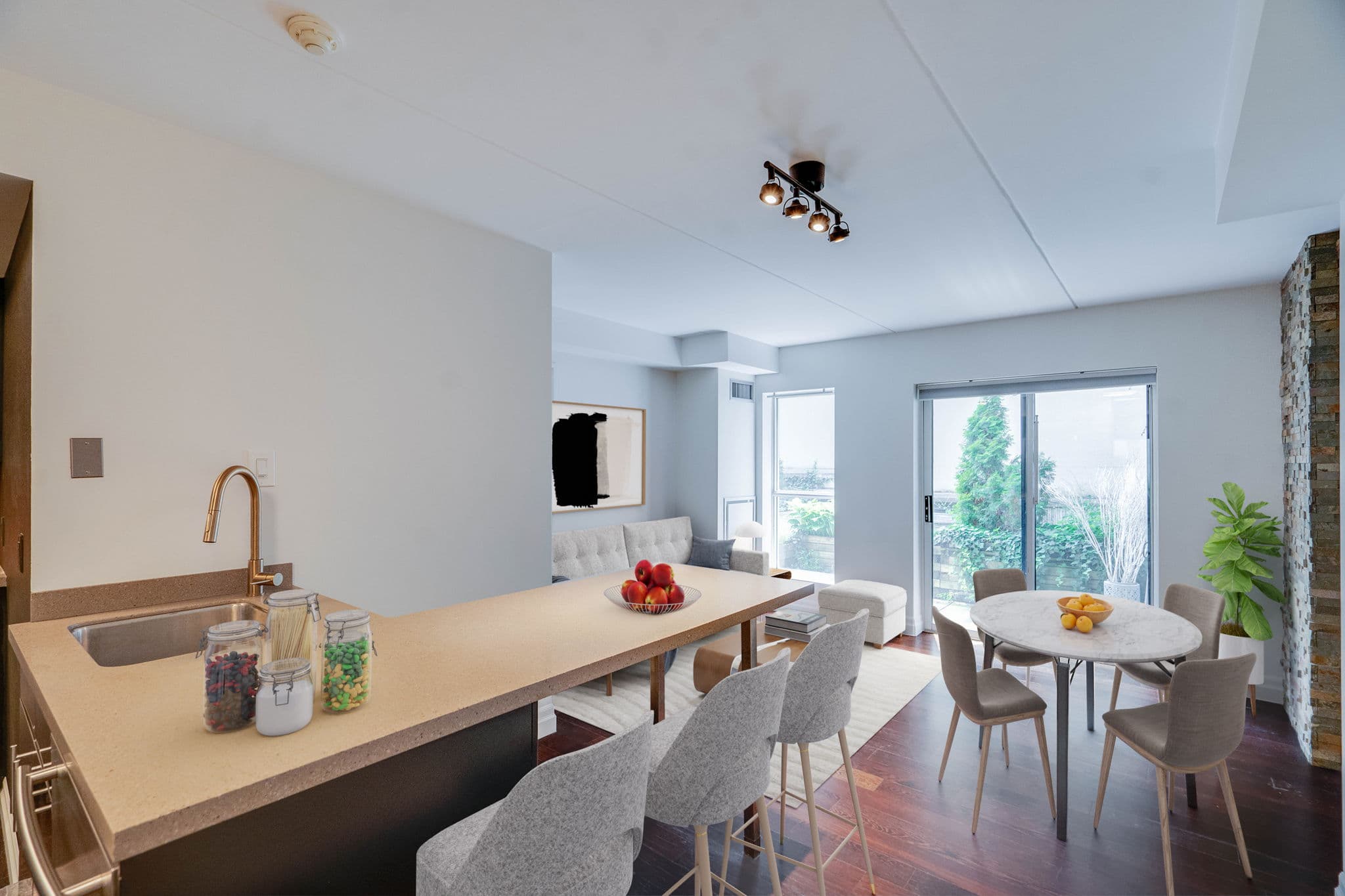 1174 Yonge St Unit 203 Toronto, ON M4W 2L9