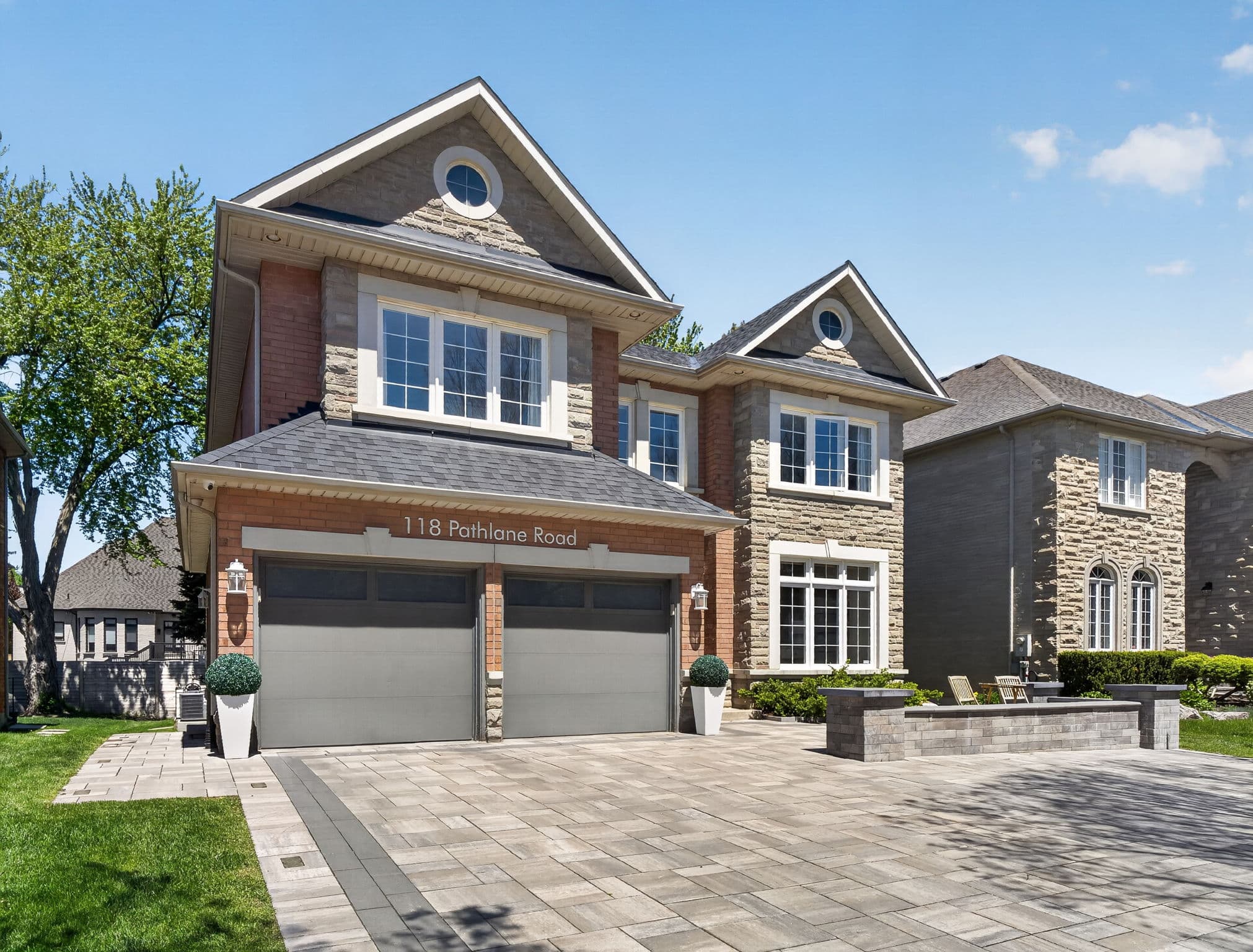 118 Pathlane Rd Richmond Hill, ON L4B 4R1