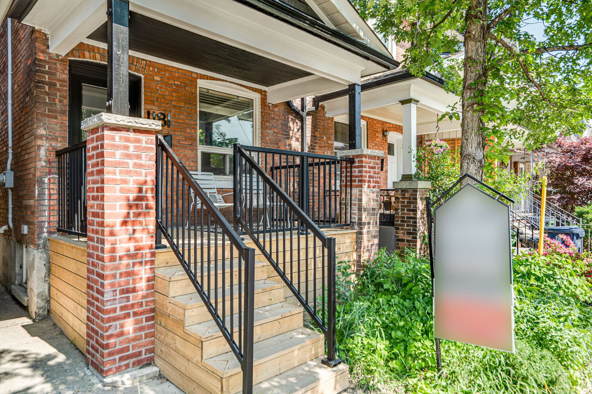 1181 Ossington Ave Toronto, ON M6G 3W4