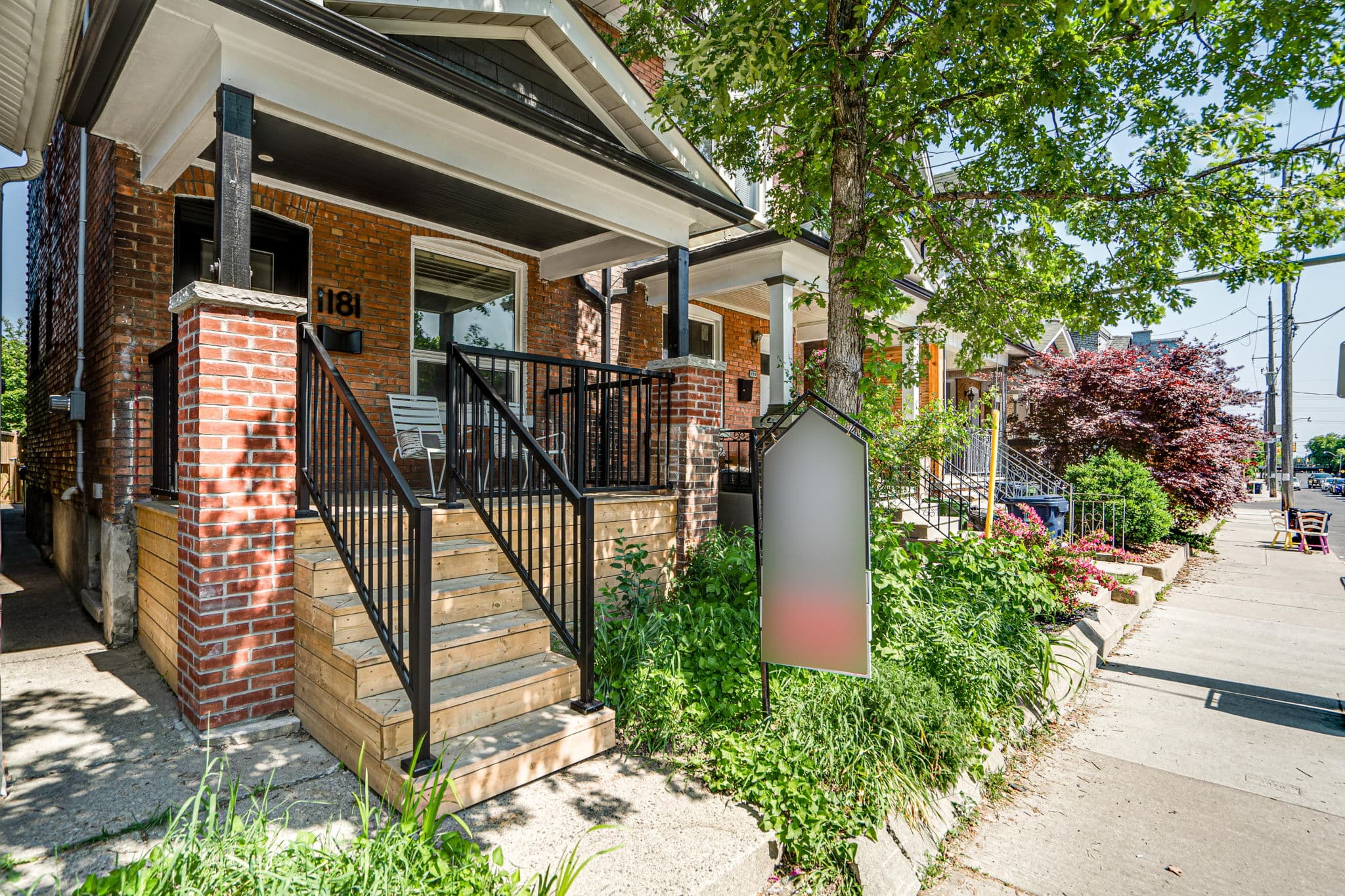 1181 Ossington Ave Toronto, ON M6G 3W4
