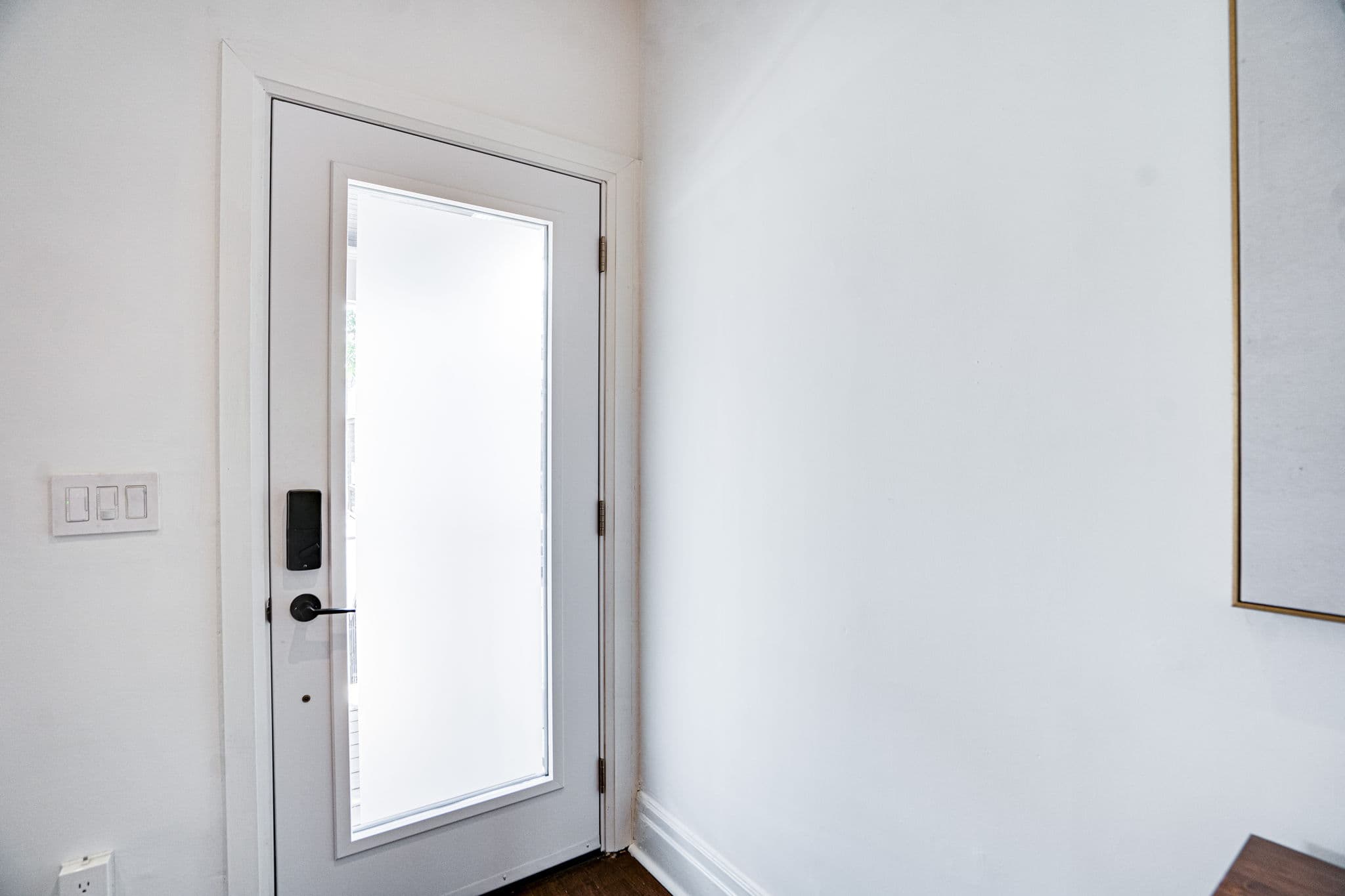 1181 Ossington Ave Toronto, ON M6G 3W4
