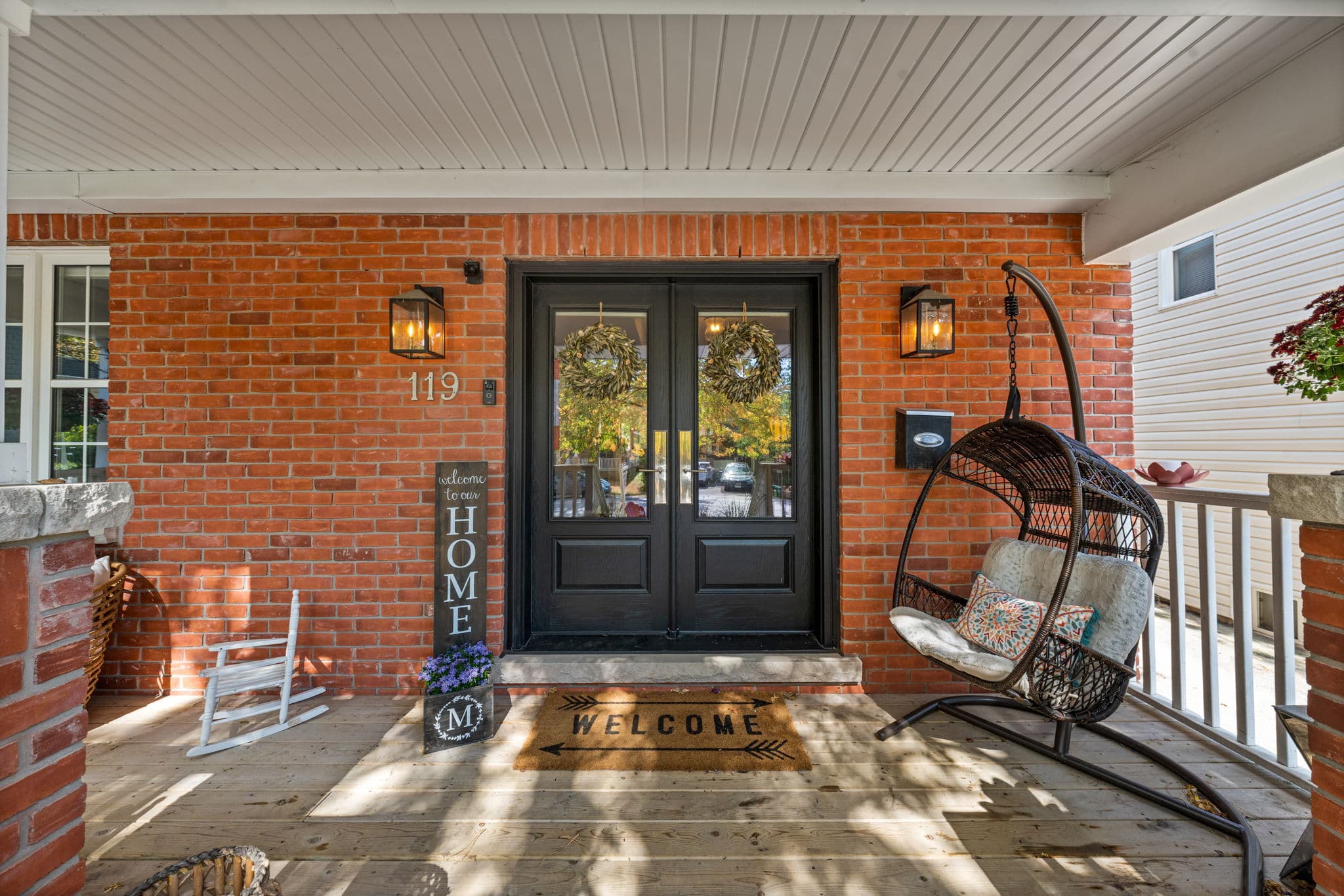 119 Richmond St Richmond Hill, ON L4C 3Y6