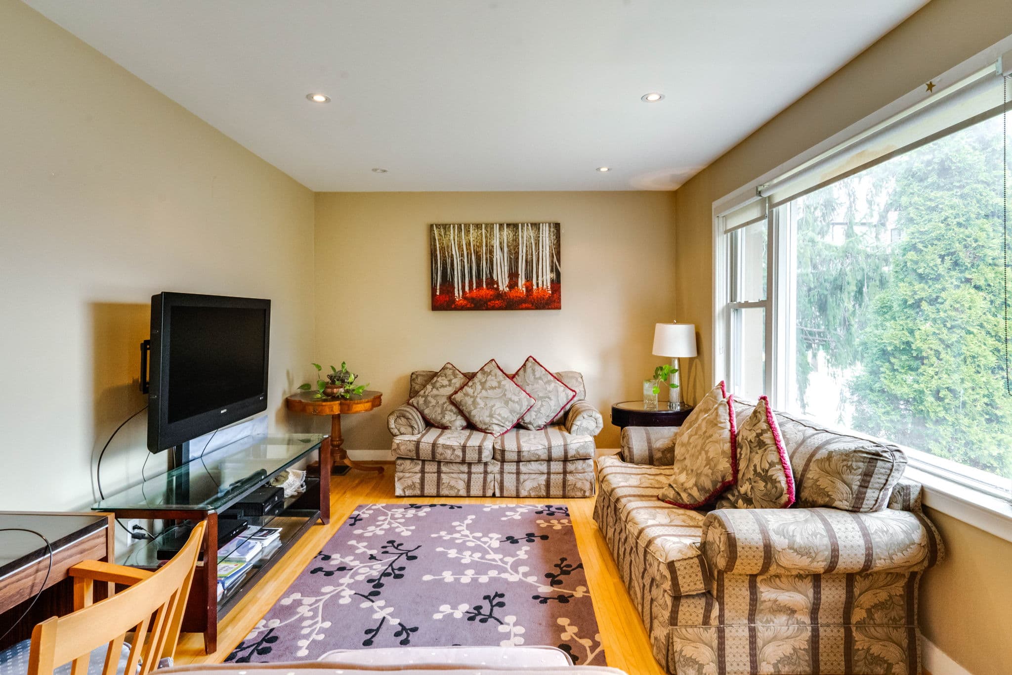 12 Glen Agar Dr Toronto, ON M9B 5L3