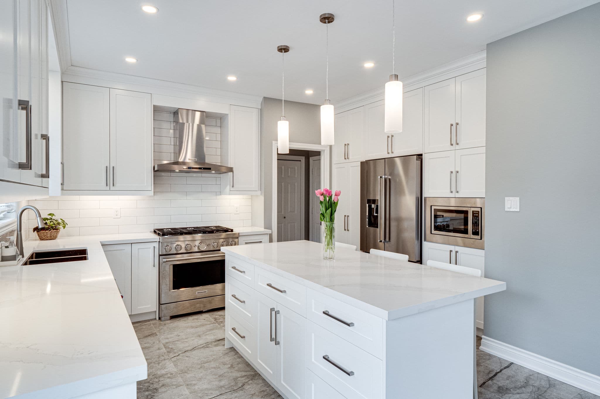 12 Madras Ave Richmond Hill, ON L4E 5E4