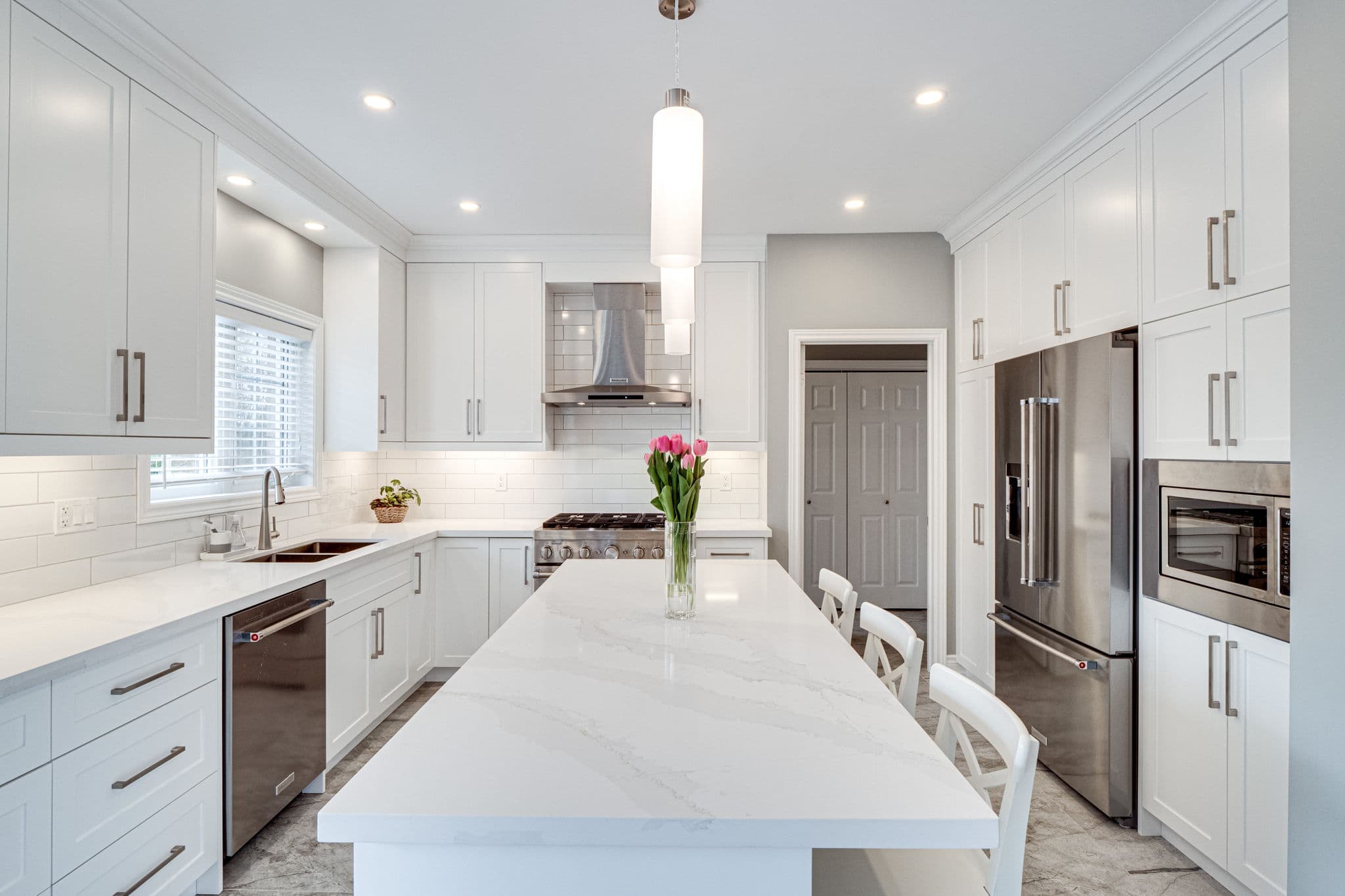 12 Madras Ave Richmond Hill, ON L4E 5E4