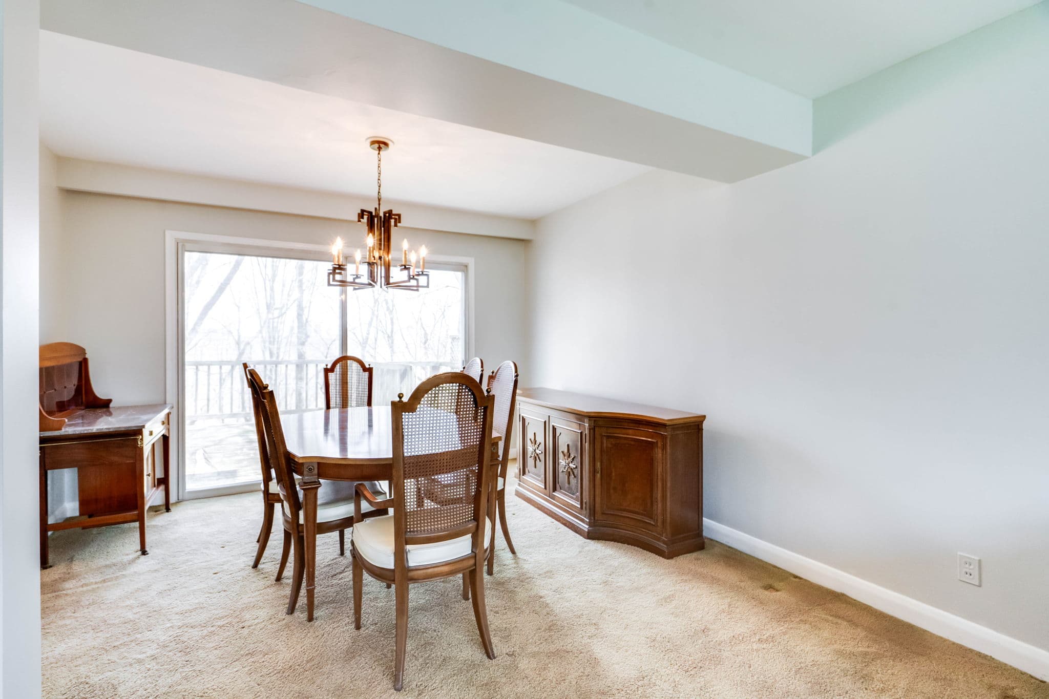 12 Overbrook Pl Toronto, ON M3H 4P2