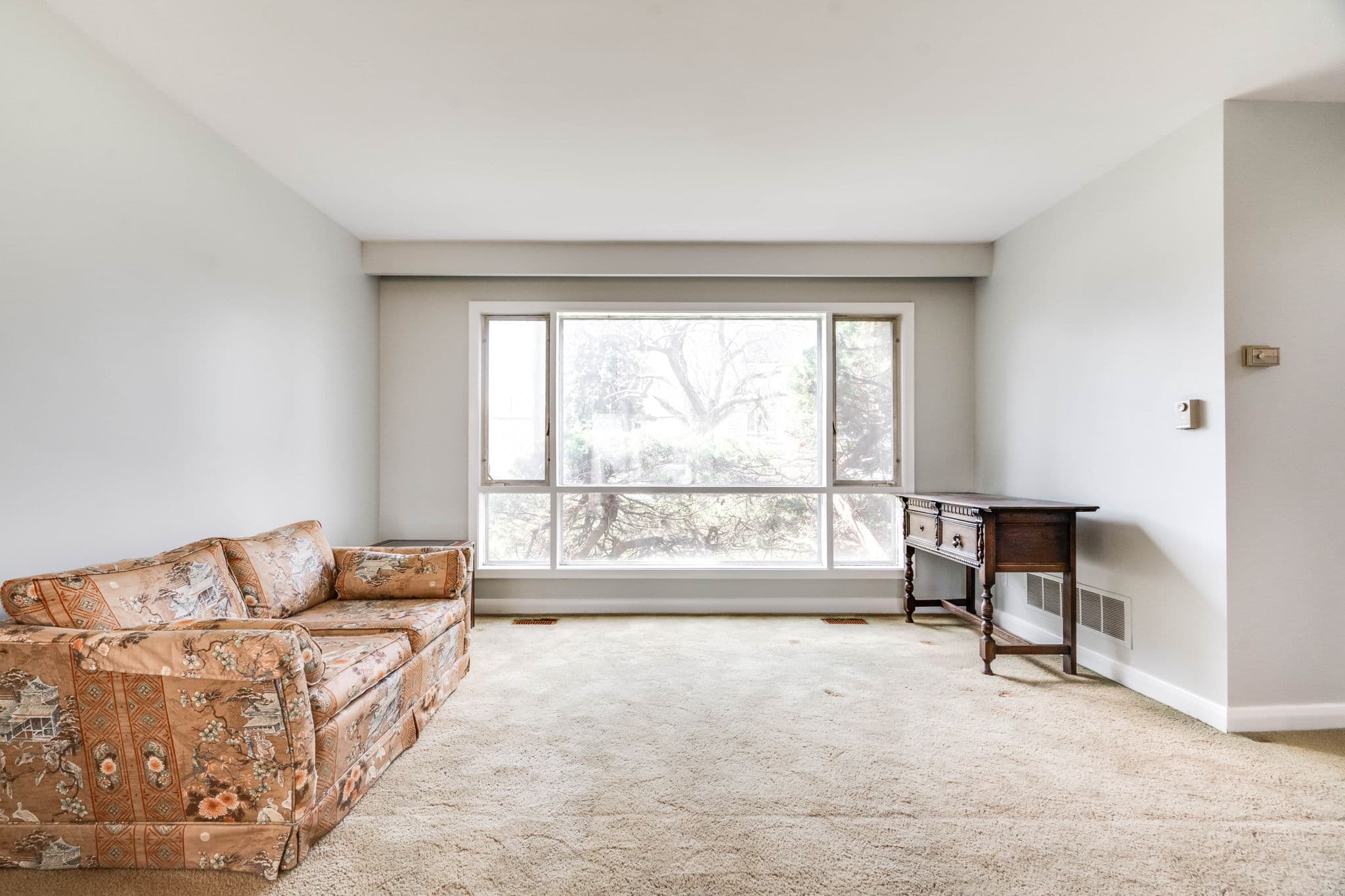 12 Overbrook Pl Toronto, ON M3H 4P2