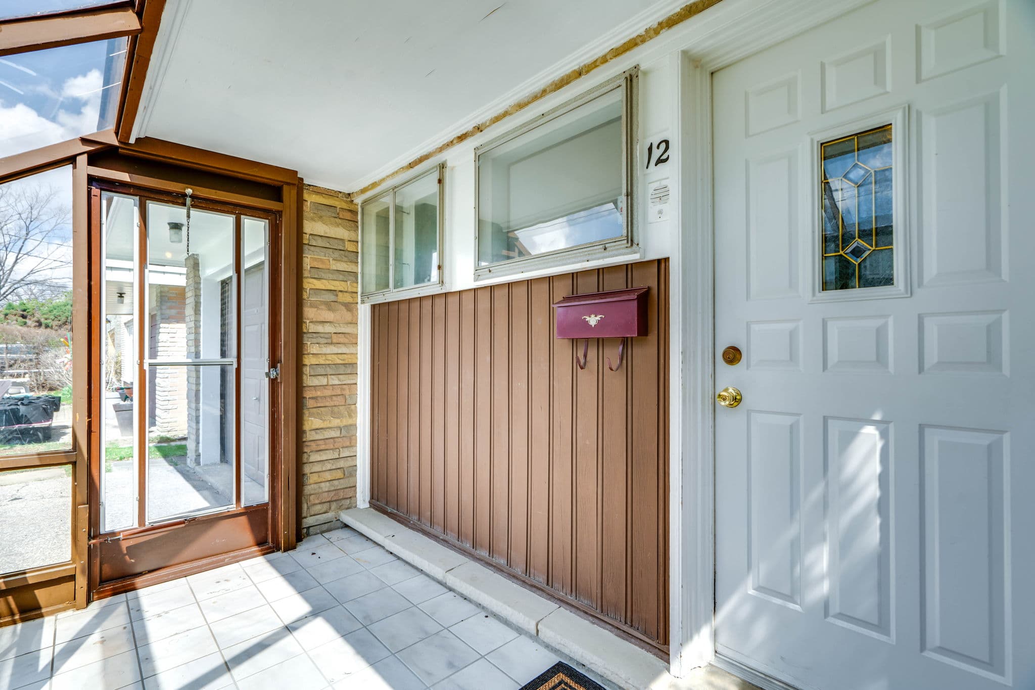 12 Overbrook Pl Toronto, ON M3H 4P2