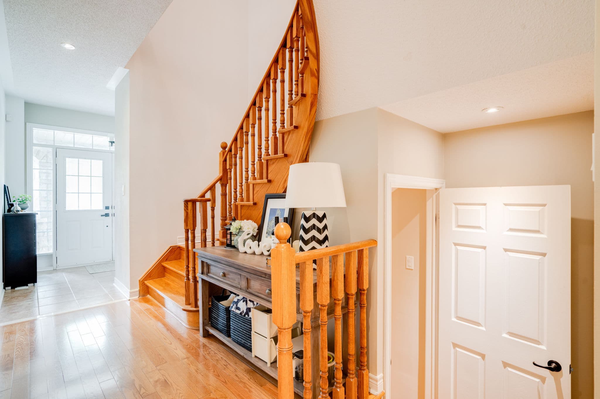 12 Shemer Dr Vaughan, ON L4J 9A6