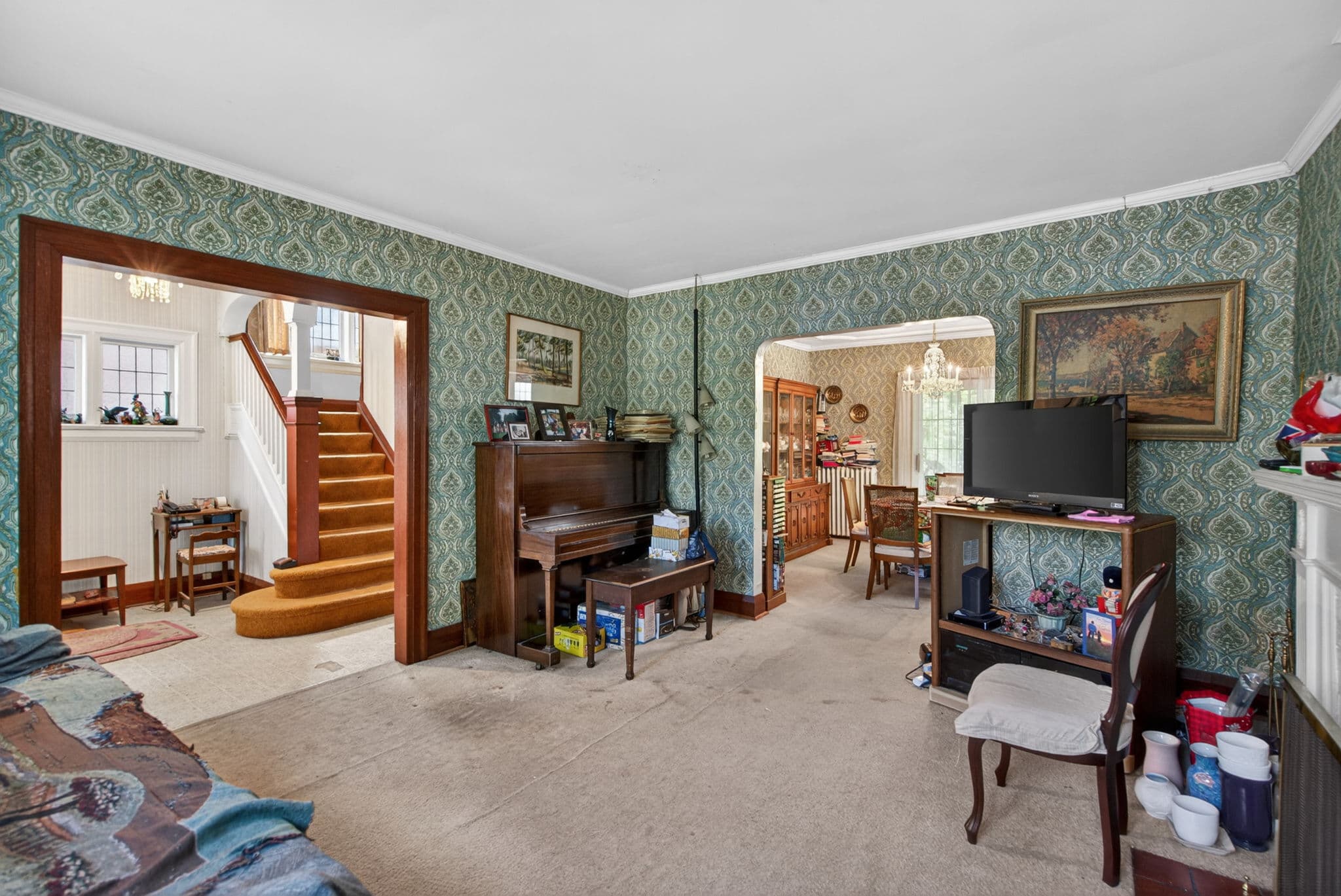 12 Stibbard Ave Toronto, ON M4P 2C1