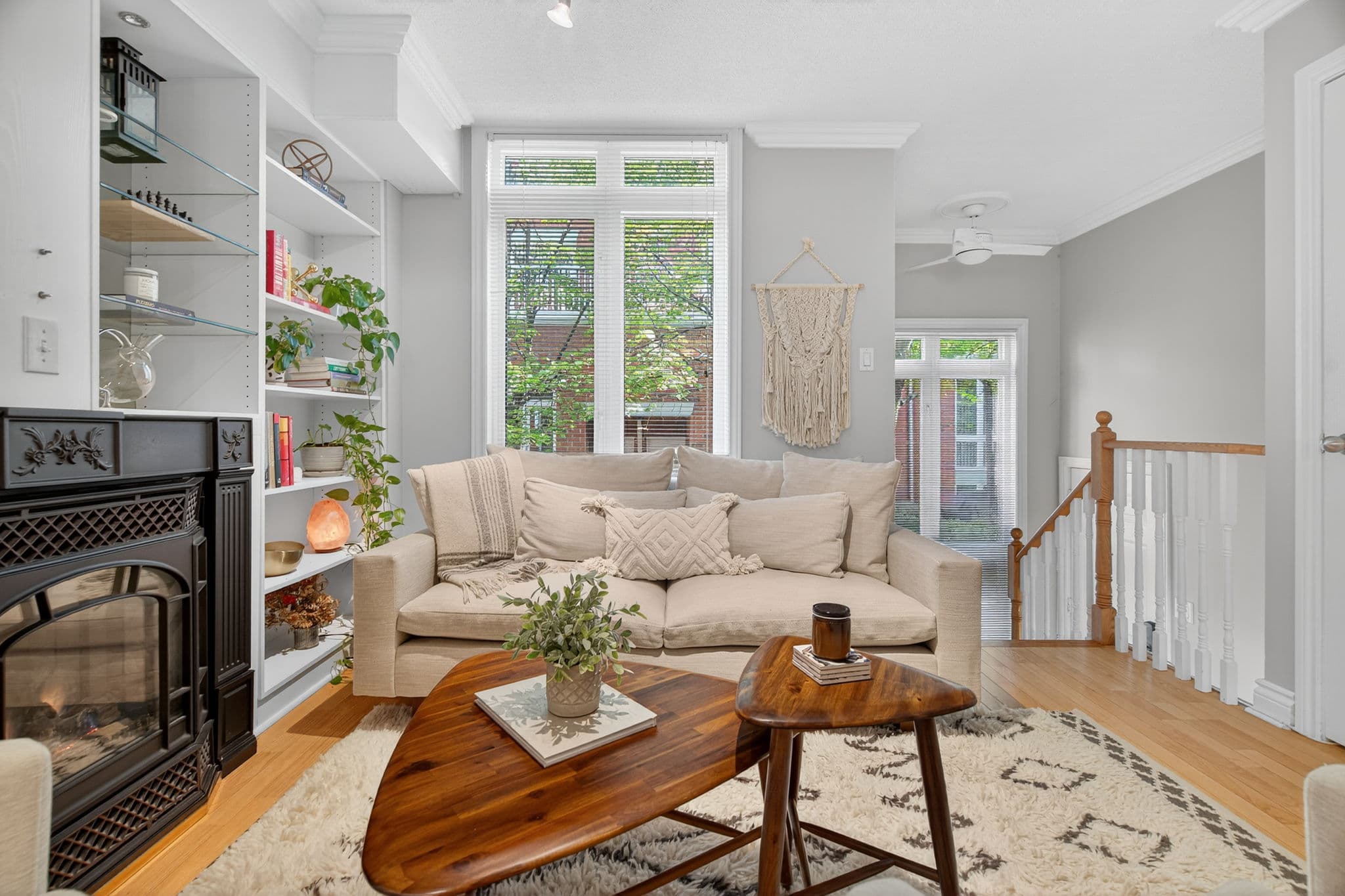 12 Sudbury St 2212 Toronto, ON M6J 3W7