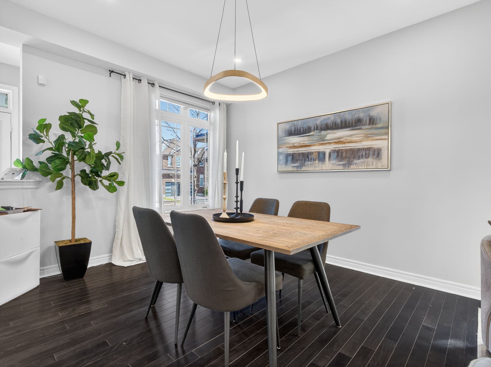 12 Wallenberg Dr Vaughan, ON L6A 4S5