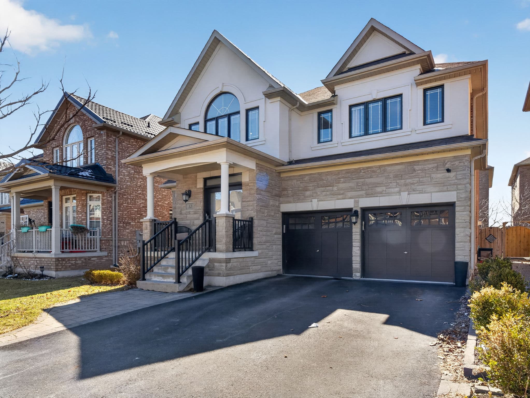 12 Wallenberg Dr Vaughan, ON L6A 4S5
