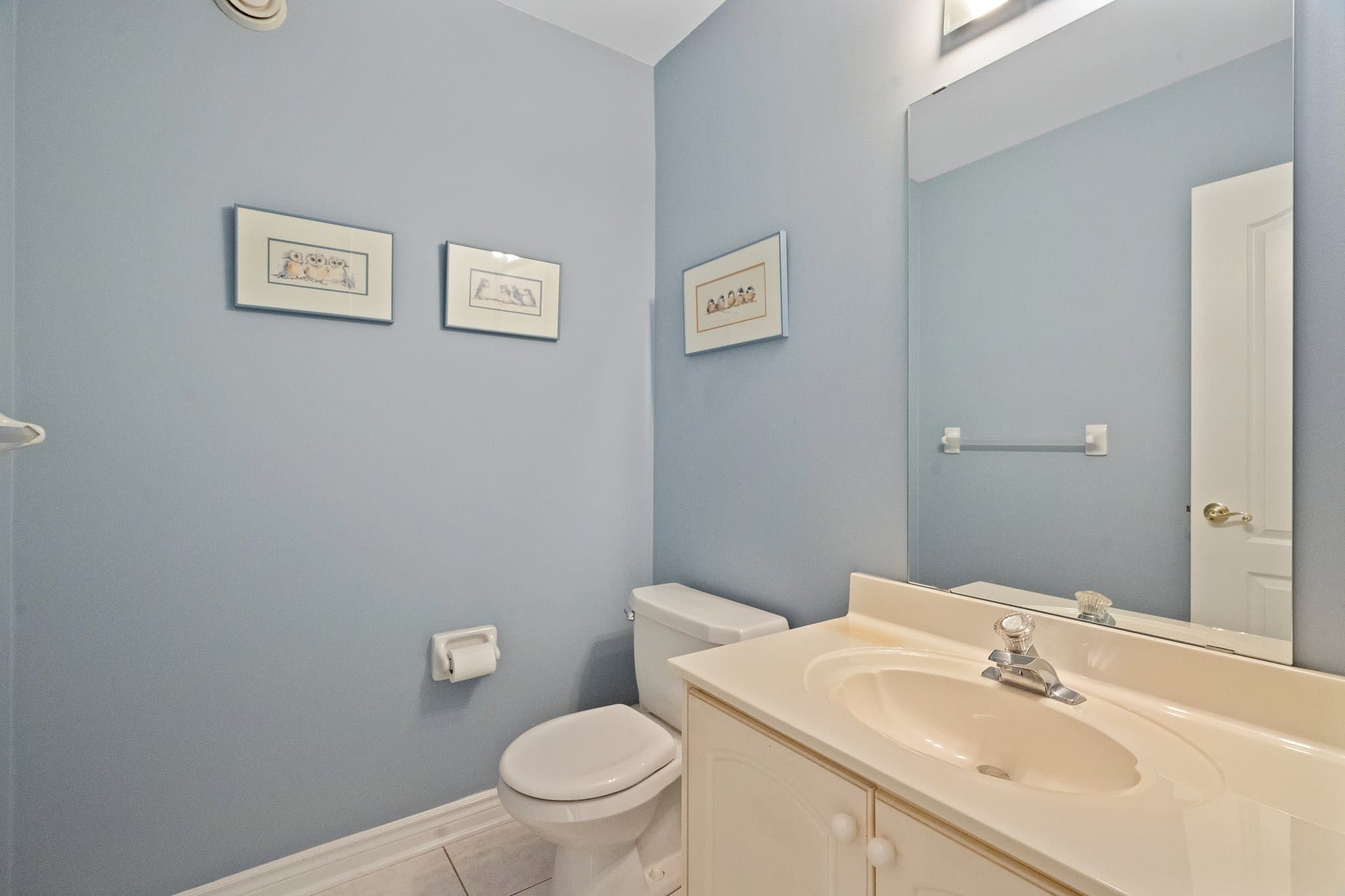 12 White Oak Crescent Richmond Hill, ON L4B 3R3