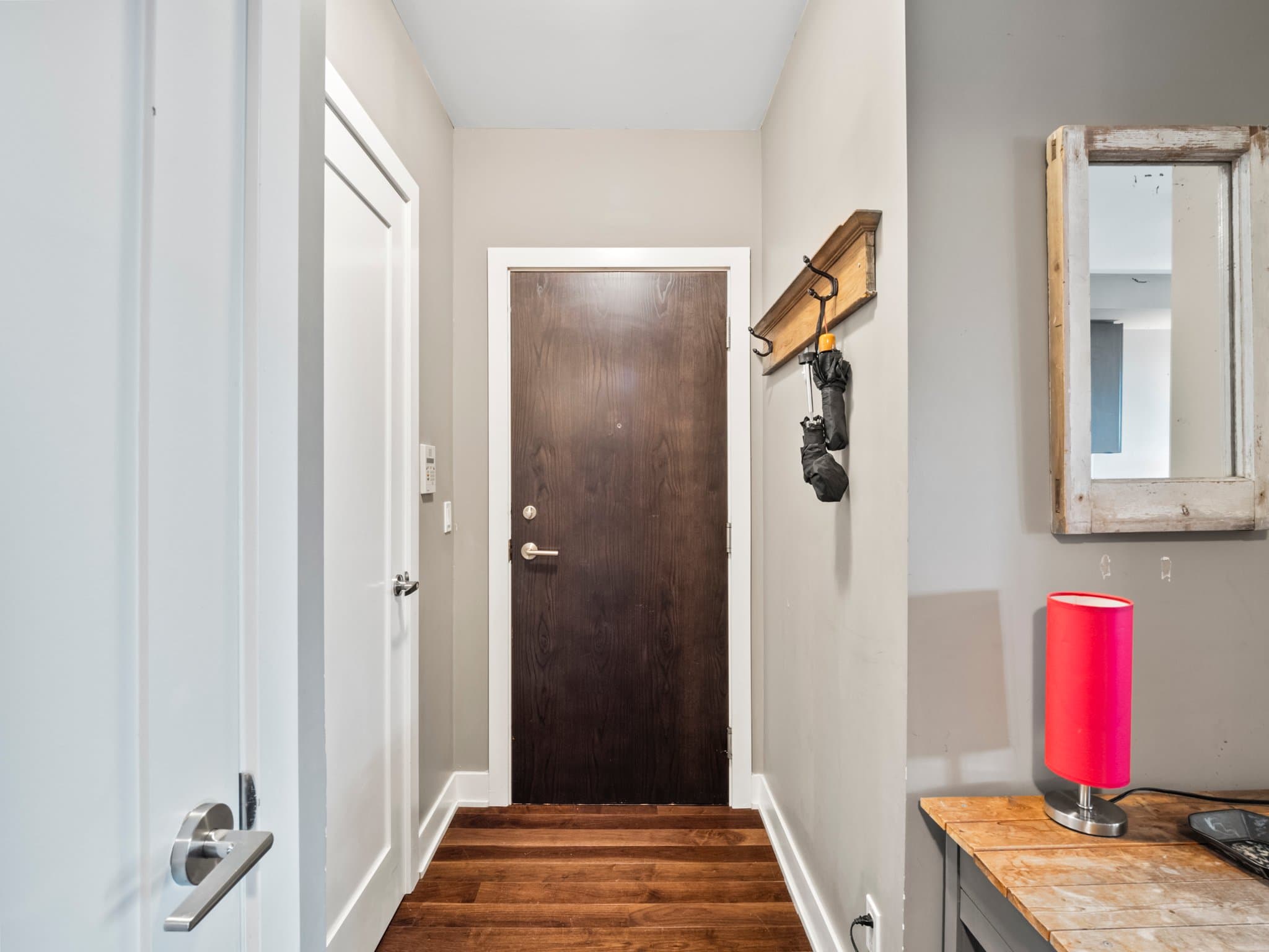 120 Homewood Ave Unit 1008 Toronto, ON M4Y 2J3