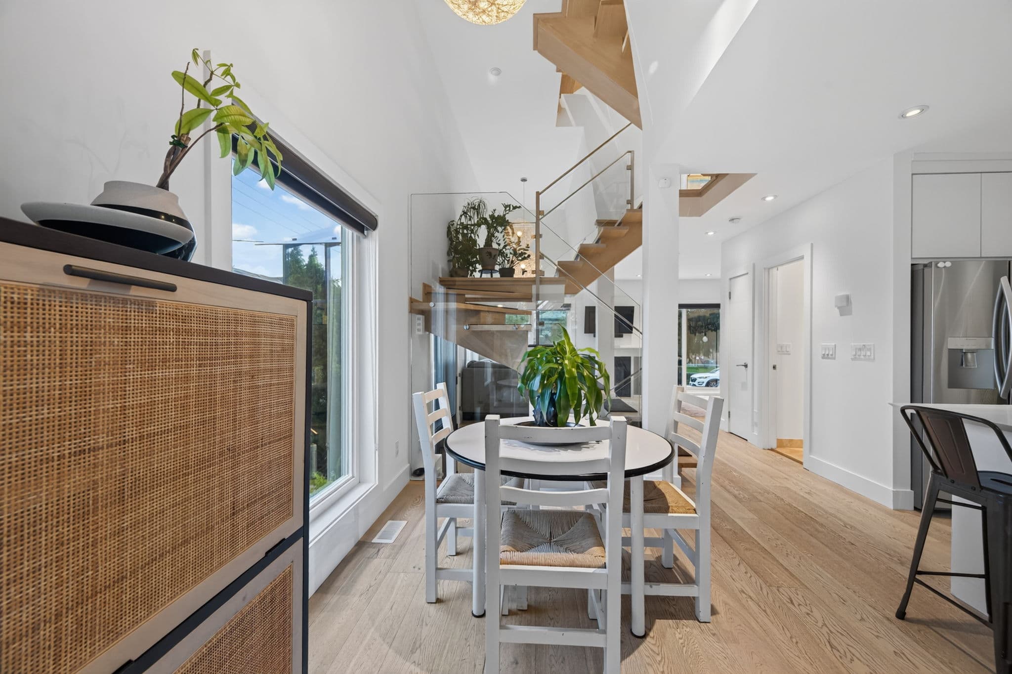 120 Hope St Toronto, ON M6E1K1