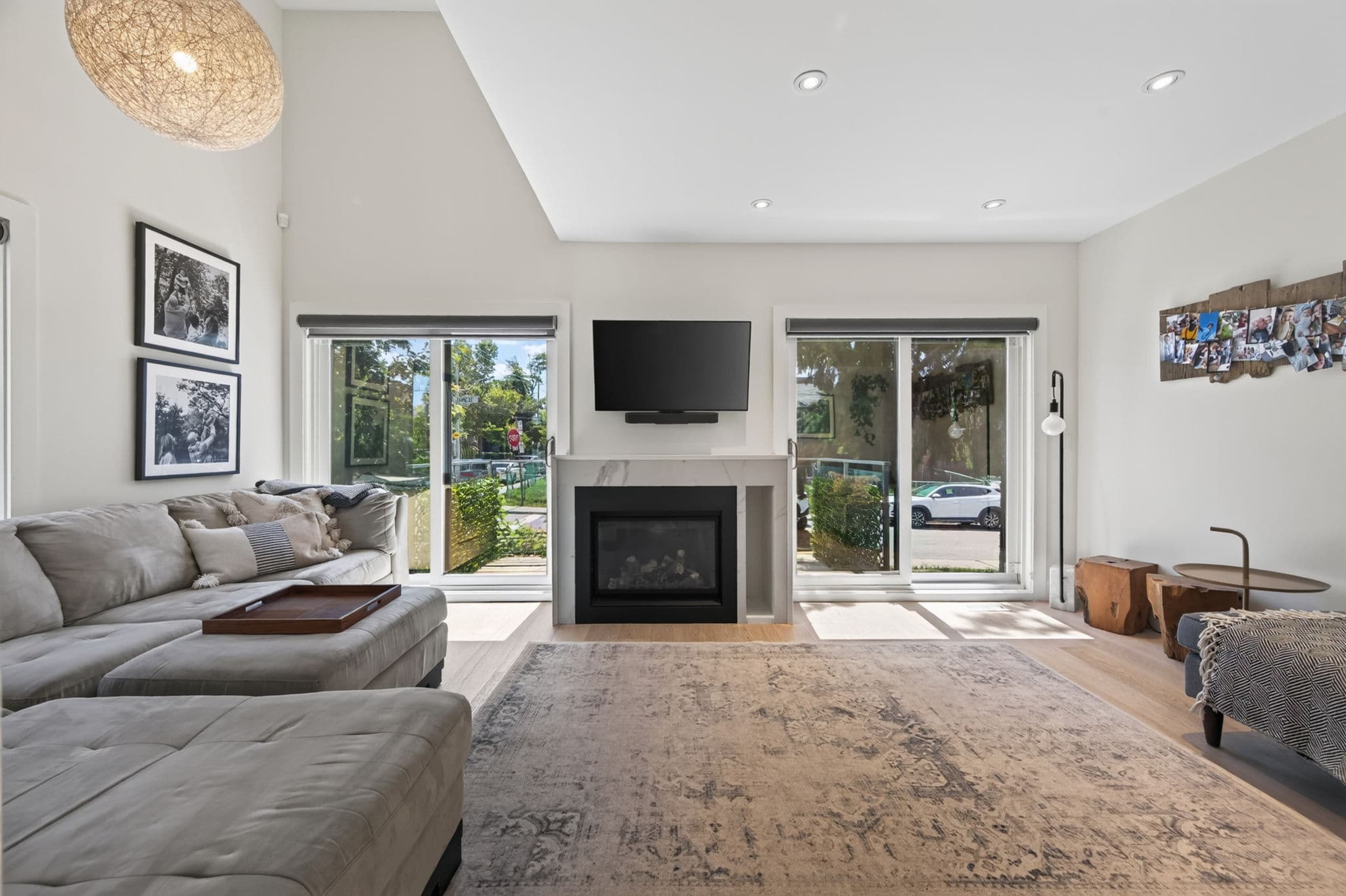 120 Hope St Toronto, ON M6E1K1