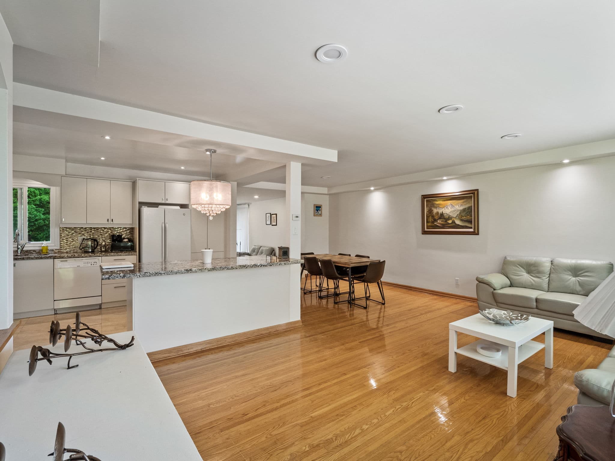 120 Laurentide Dr Toronto, ON M3A 3E5