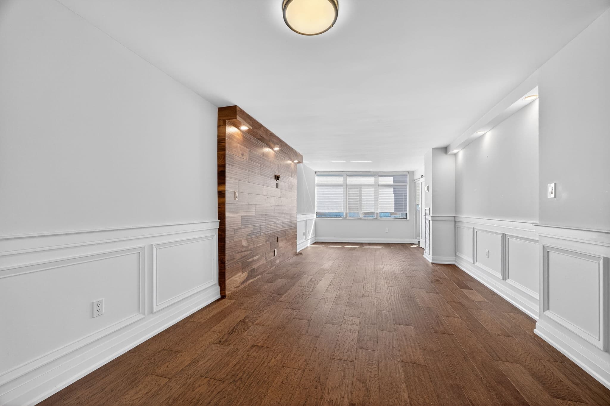 1201 Steeles Ave W 1002 Toronto, ON M2R 3K1