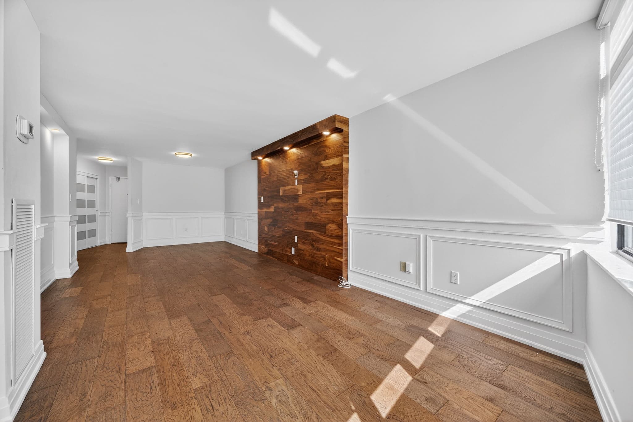 1201 Steeles Ave W 1002 Toronto, ON M2R 3K1